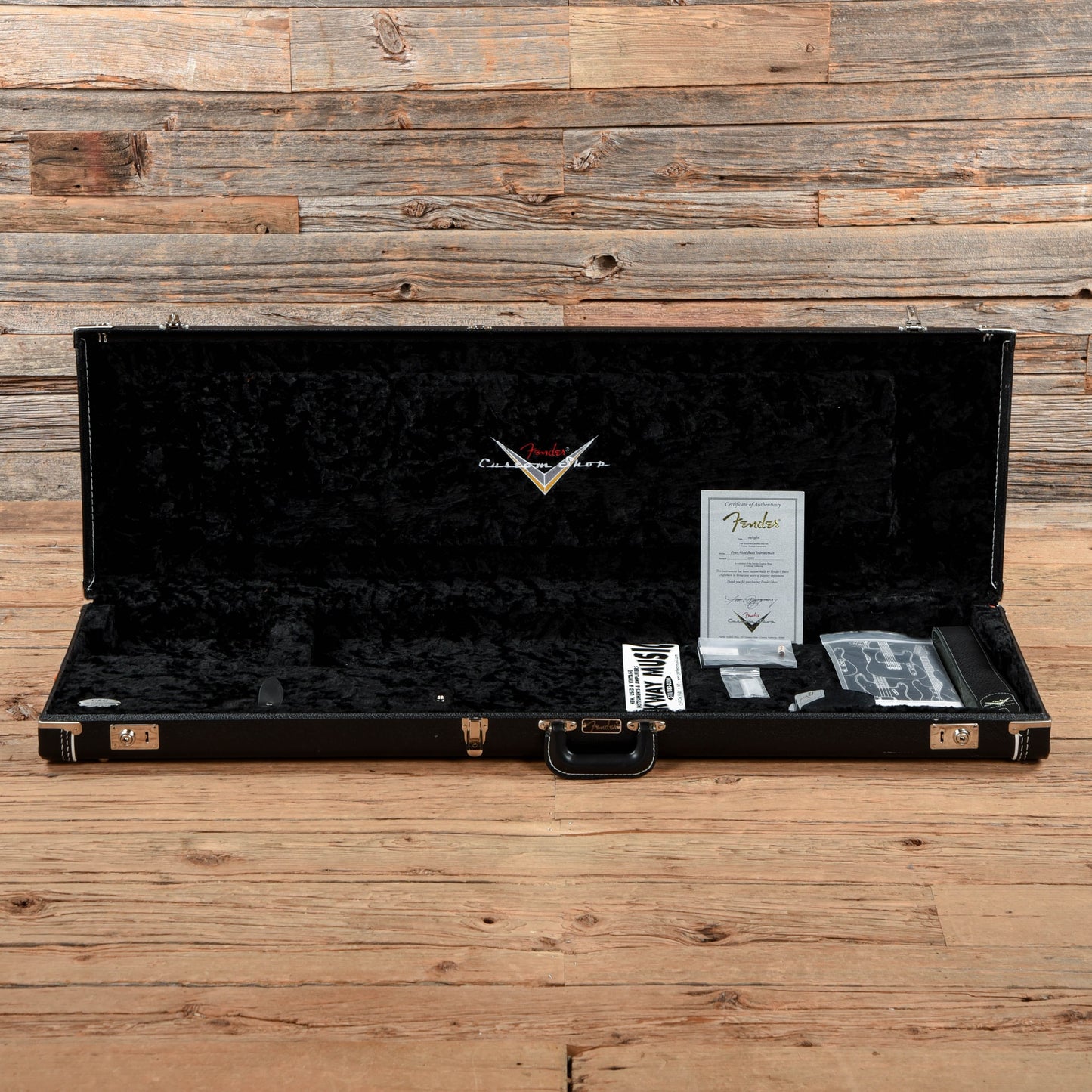 Fender Custom Shop Postmodern Bass Journeyman Relic Sunburst 2016 Bass Guitars / 4-String