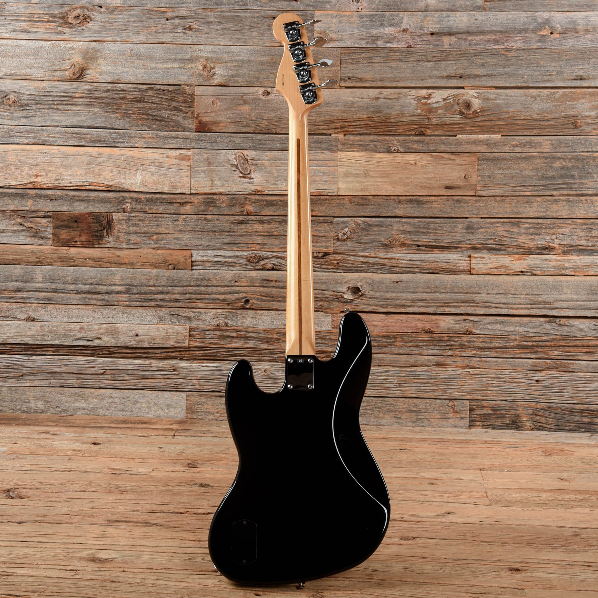 Fender Deluxe Active Jazz Bass Black 2001 Bass Guitars / 4-String