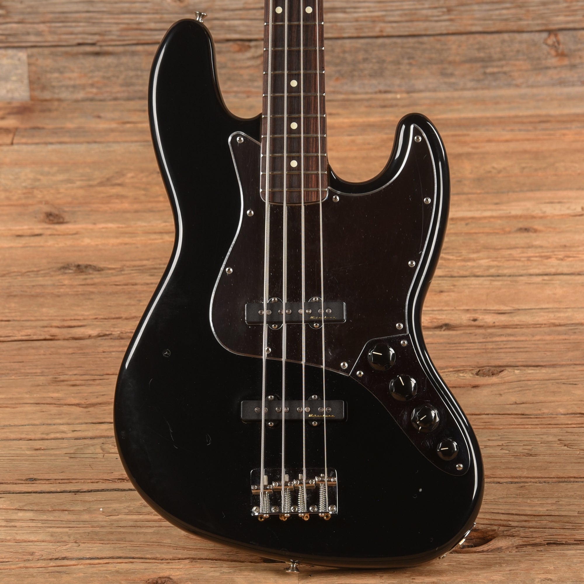 Fender Deluxe Active Jazz Bass Black 2006 Bass Guitars / 4-String