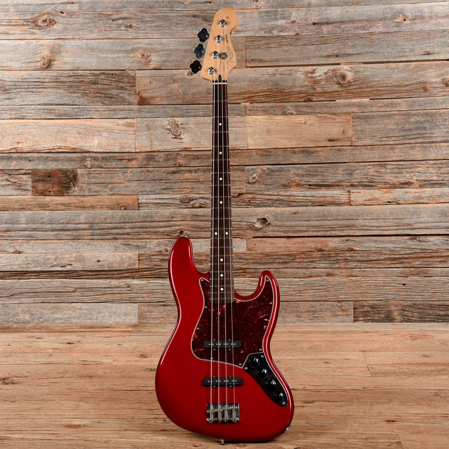 Fender Deluxe Active Jazz Bass Candy Apple Red 2007 Bass Guitars / 4-String