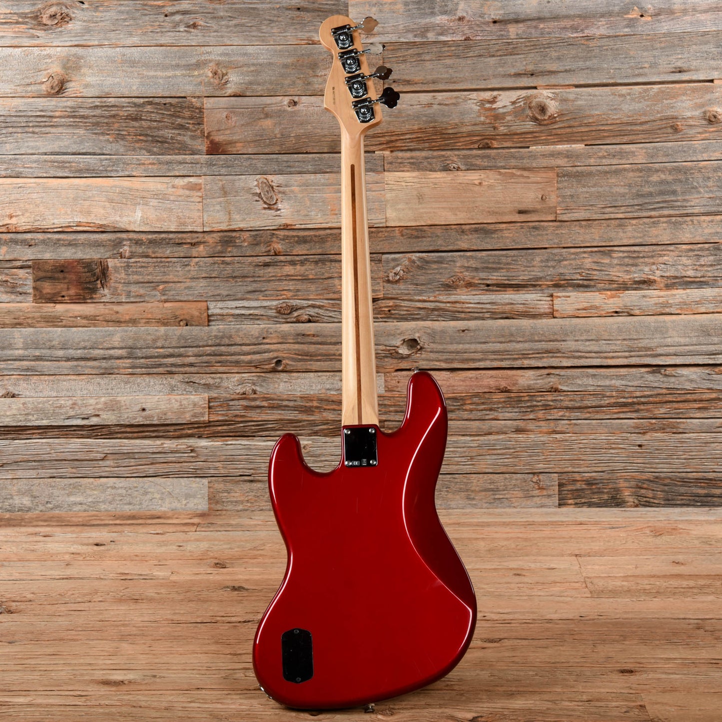 Fender Deluxe Active Jazz Bass Candy Apple Red 2007 Bass Guitars / 4-String