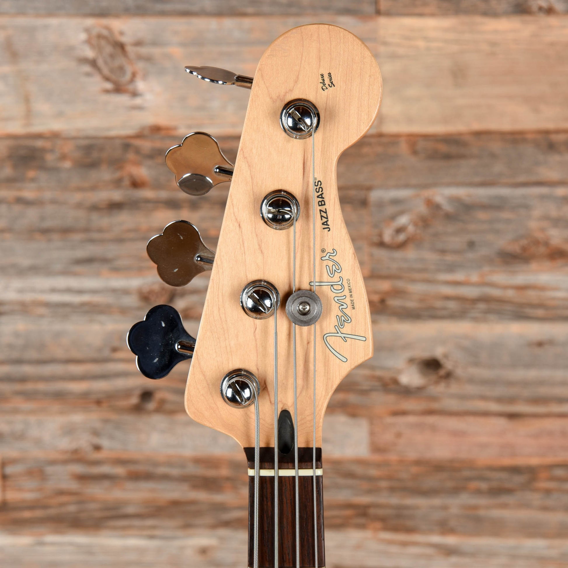 Fender Deluxe Active Jazz Bass Candy Apple Red 2007 Bass Guitars / 4-String