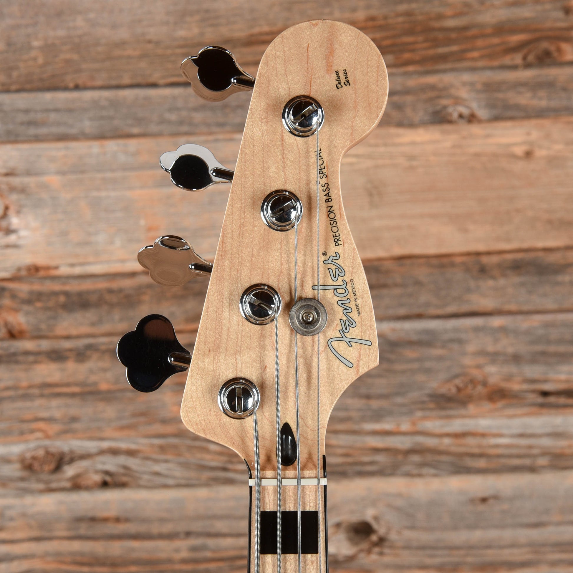Fender FSR Deluxe Precision Bass Special Seafoam Green Metallic 2015 Bass Guitars / 4-String