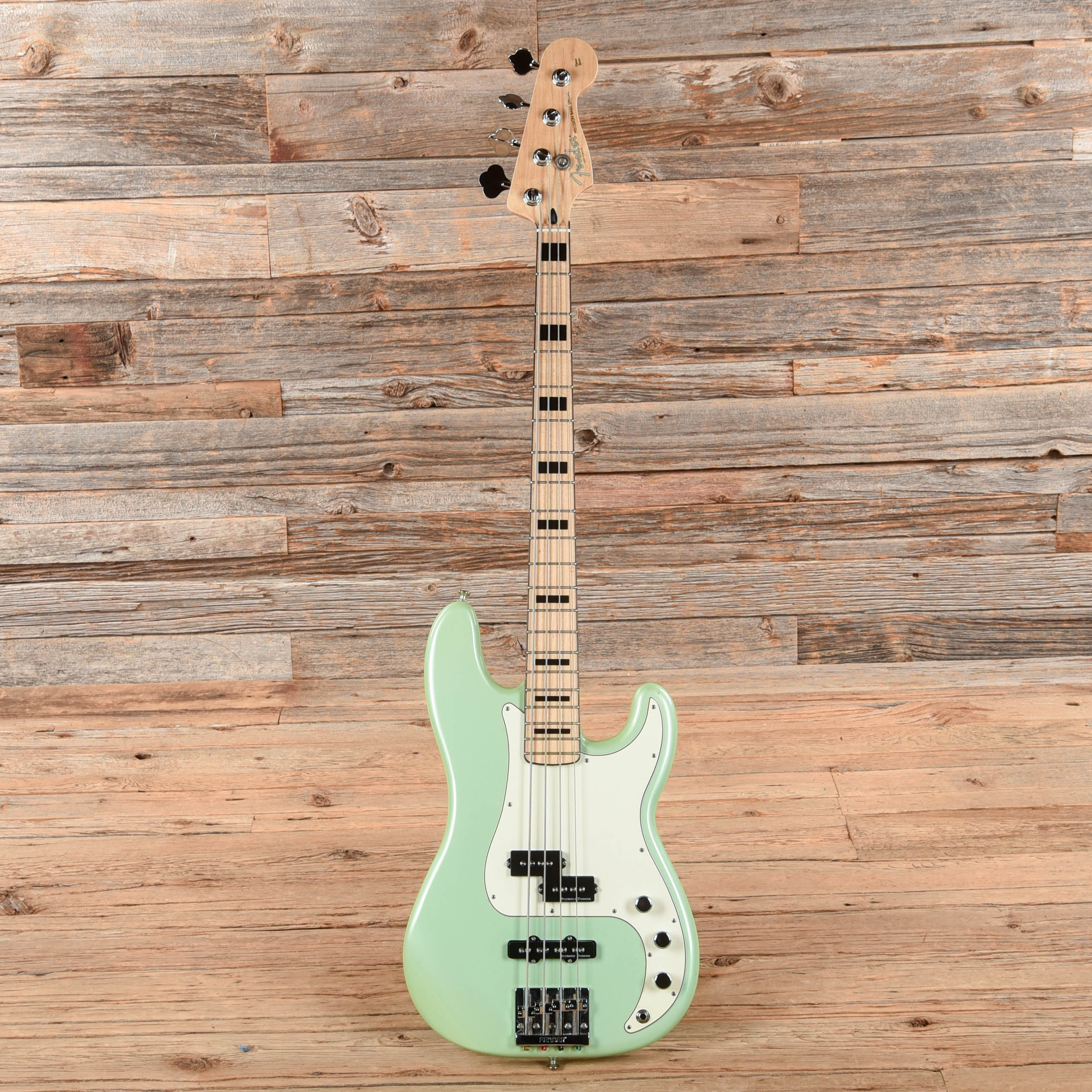 Fender FSR Deluxe Precision Bass Special Seafoam Green Metallic 2015 Bass Guitars / 4-String