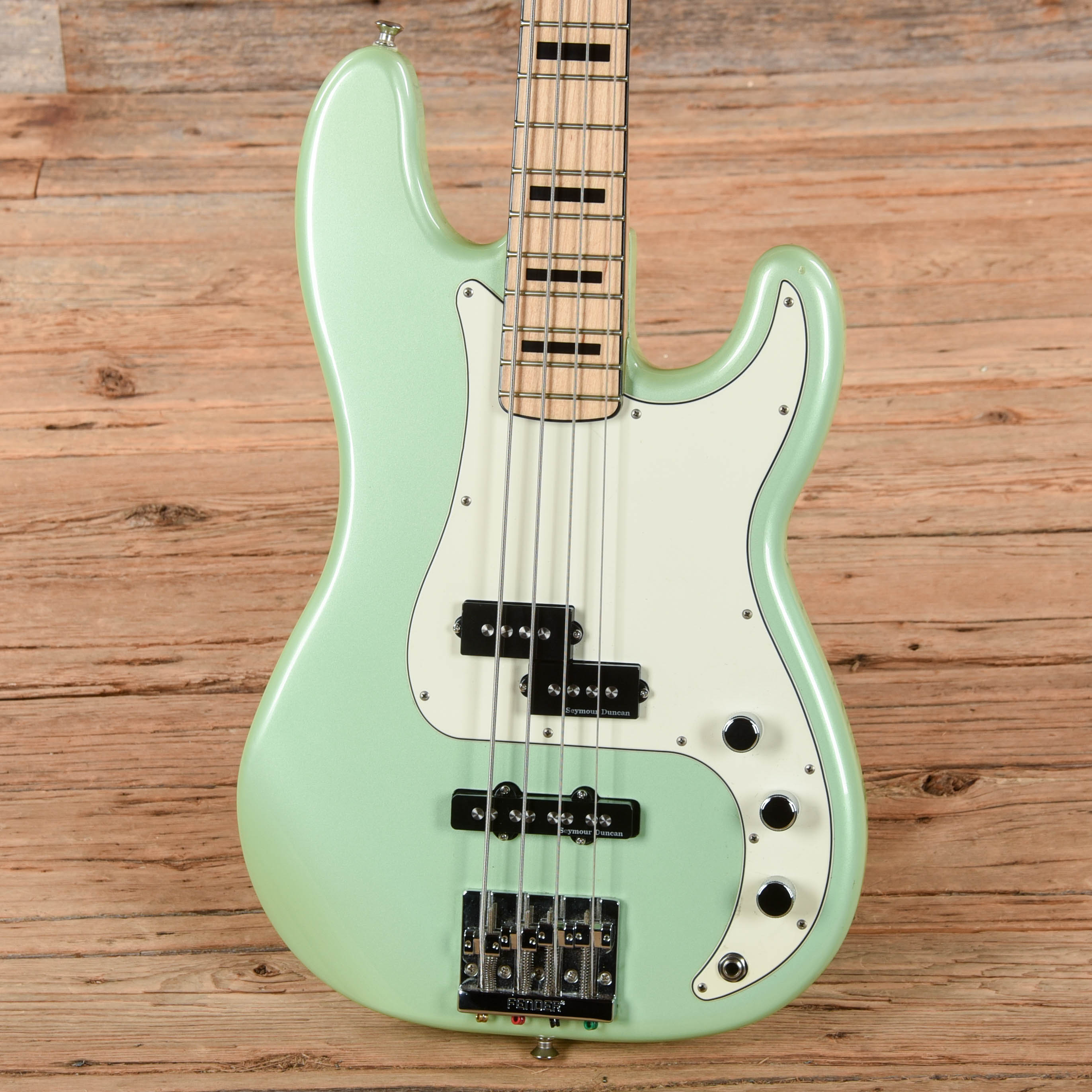 Fender FSR Deluxe Precision Bass Special Seafoam Green Metallic 2015 Bass Guitars / 4-String