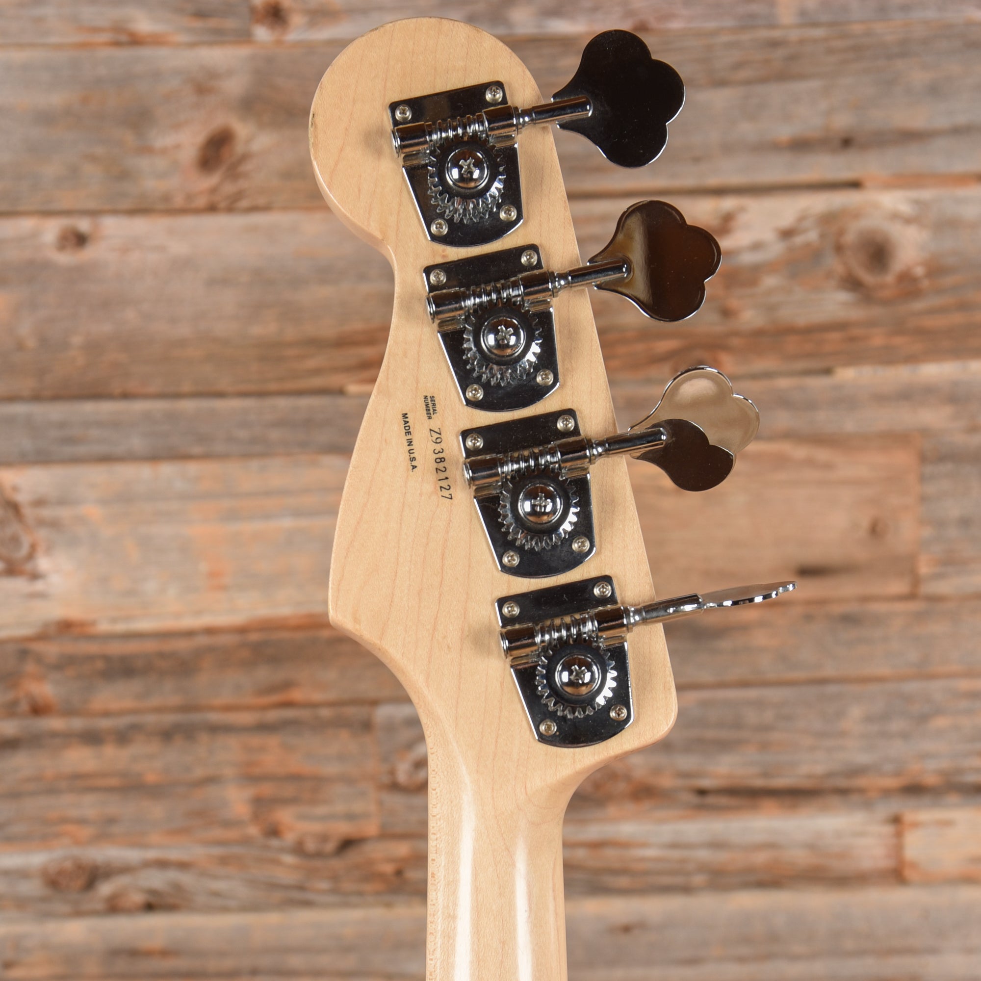 Fender Highway One Jazz Bass Sunburst 2009 Bass Guitars / 4-String