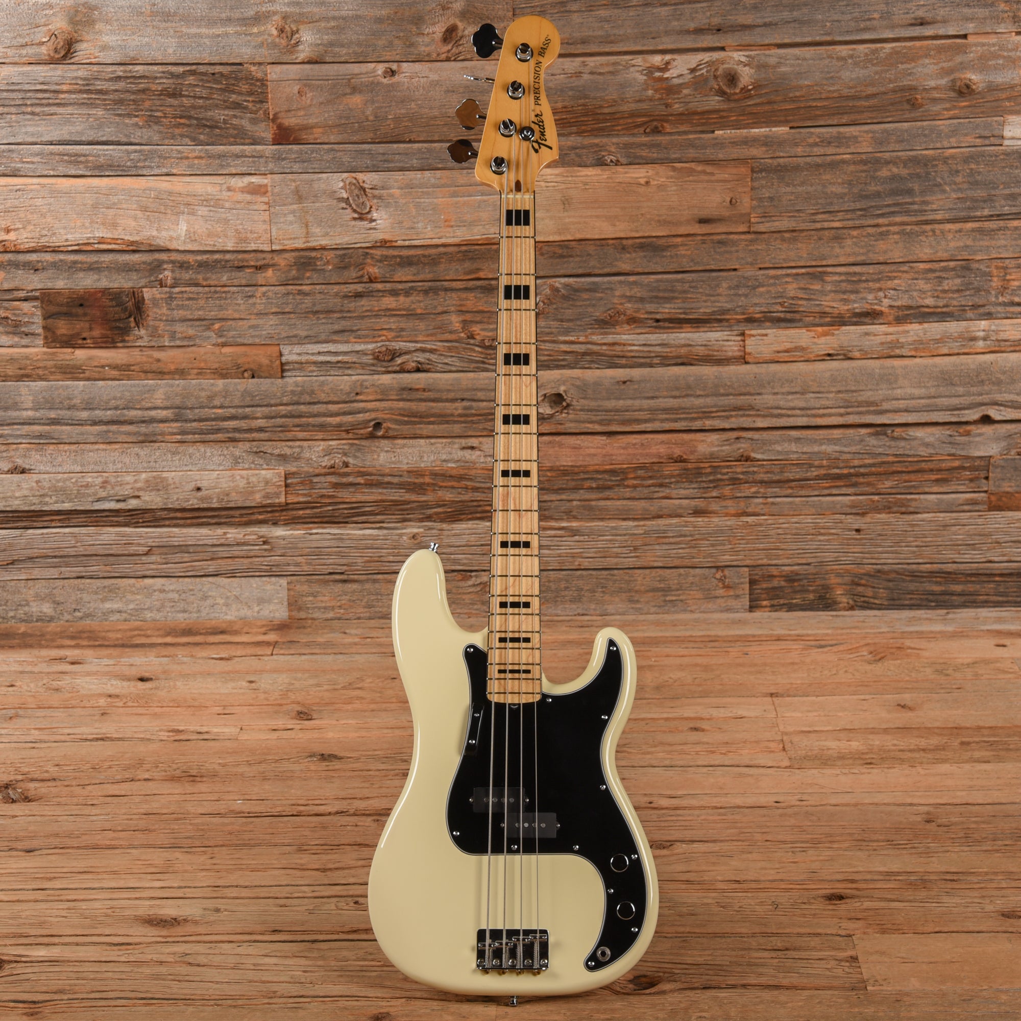 Fender Japan '70s Precision Bass Olympic White Bass Guitars / 4-String