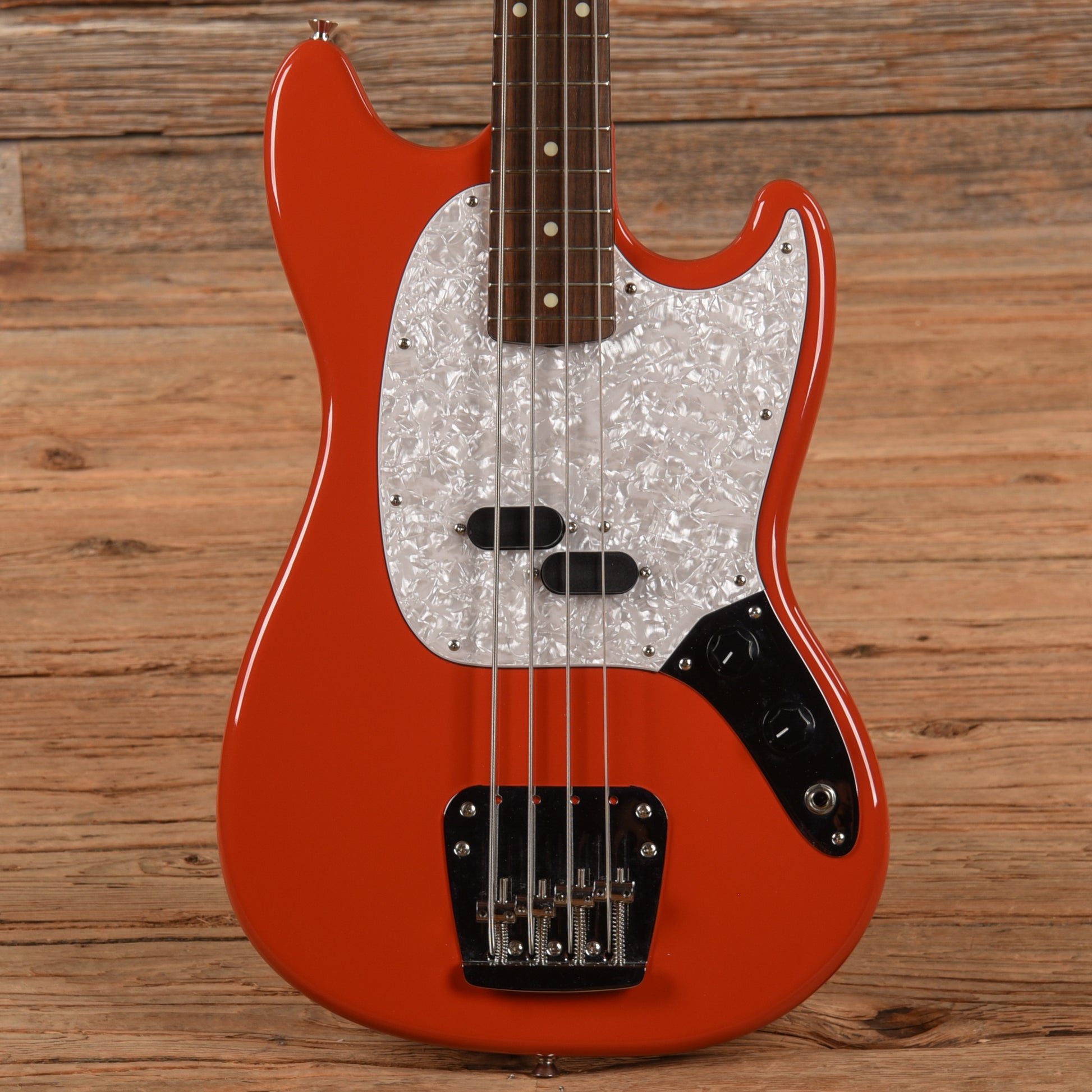 Fender Japan Mustang Bass Fiesta Red 2008 Bass Guitars / 4-String