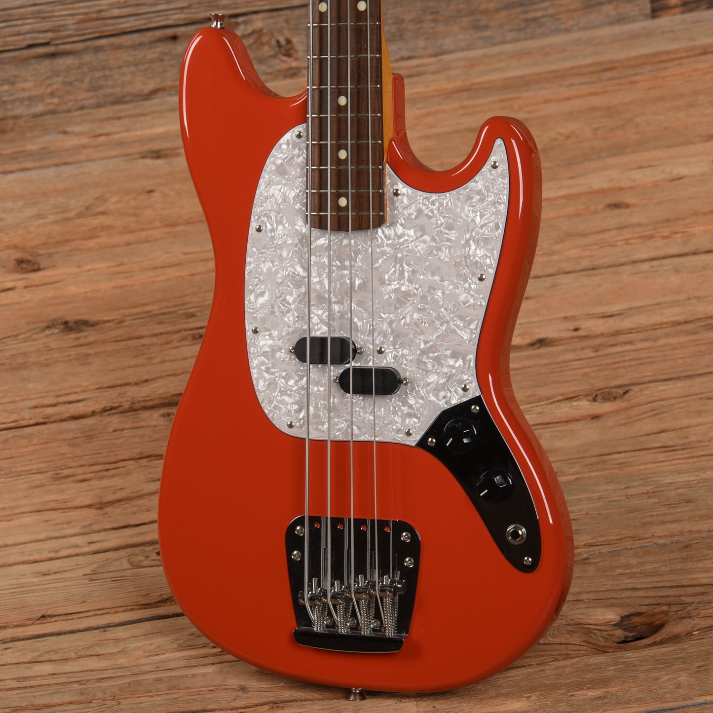 Fender Japan Mustang Bass Fiesta Red 2008 Bass Guitars / 4-String
