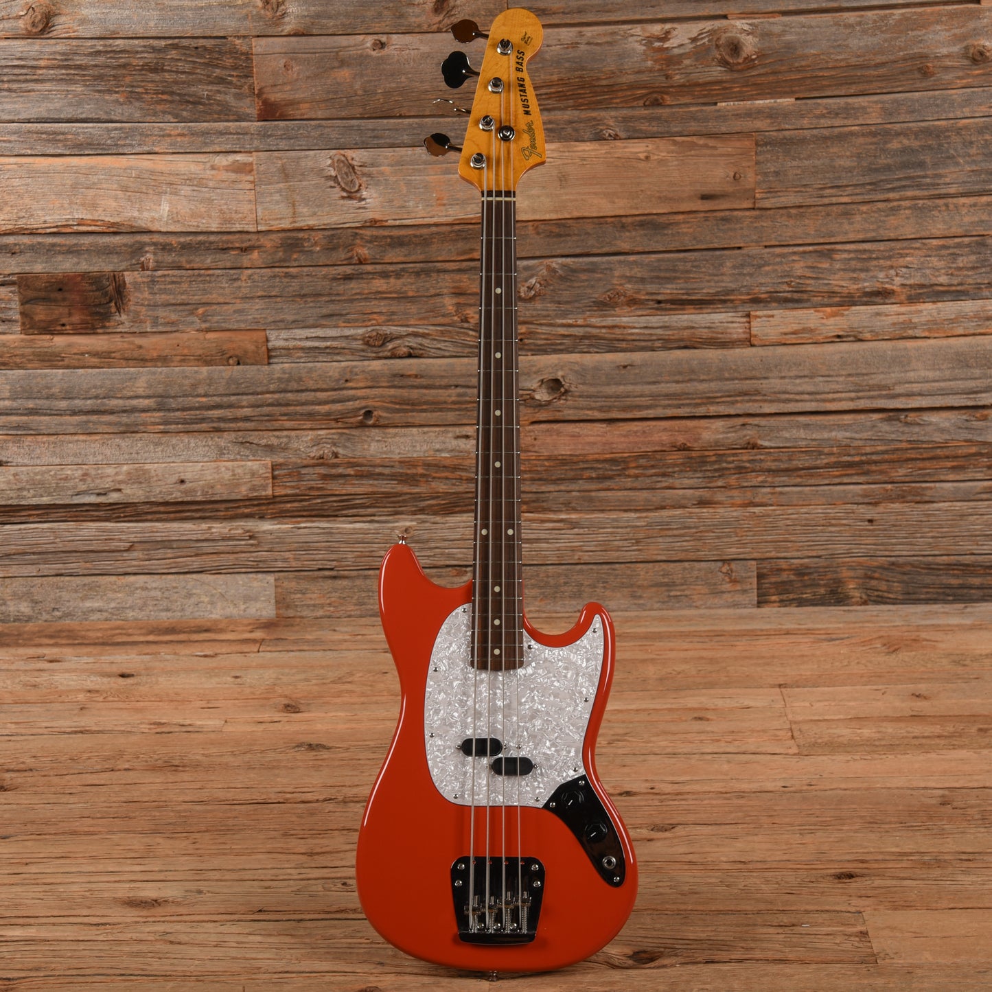 Fender Japan Mustang Bass Fiesta Red 2008 Bass Guitars / 4-String