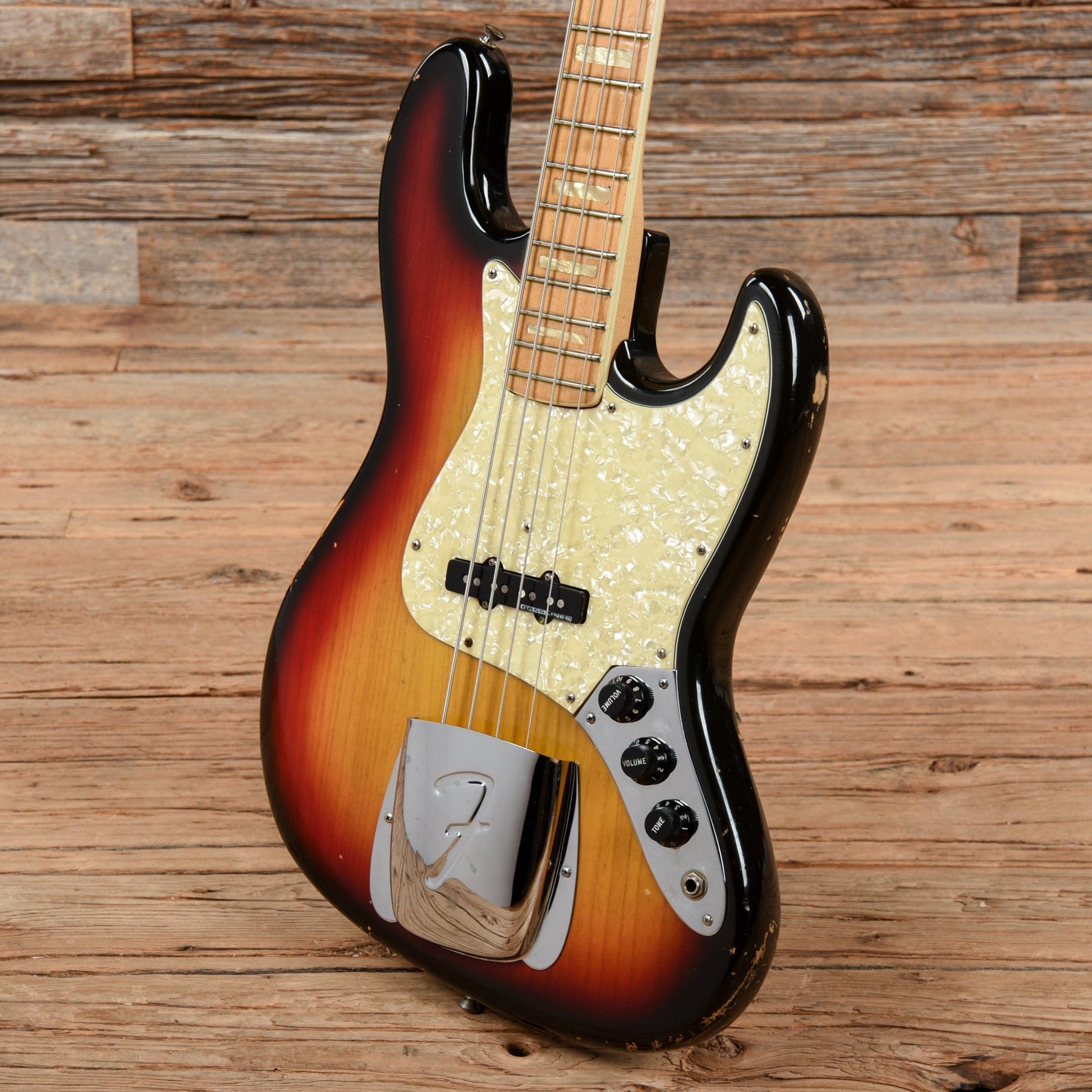 Fender Jazz Bass 3 color sunburst 1977 Bass Guitars / 4-String