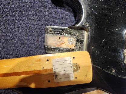 Fender Jazz Bass Black 1984 Bass Guitars / 4-String