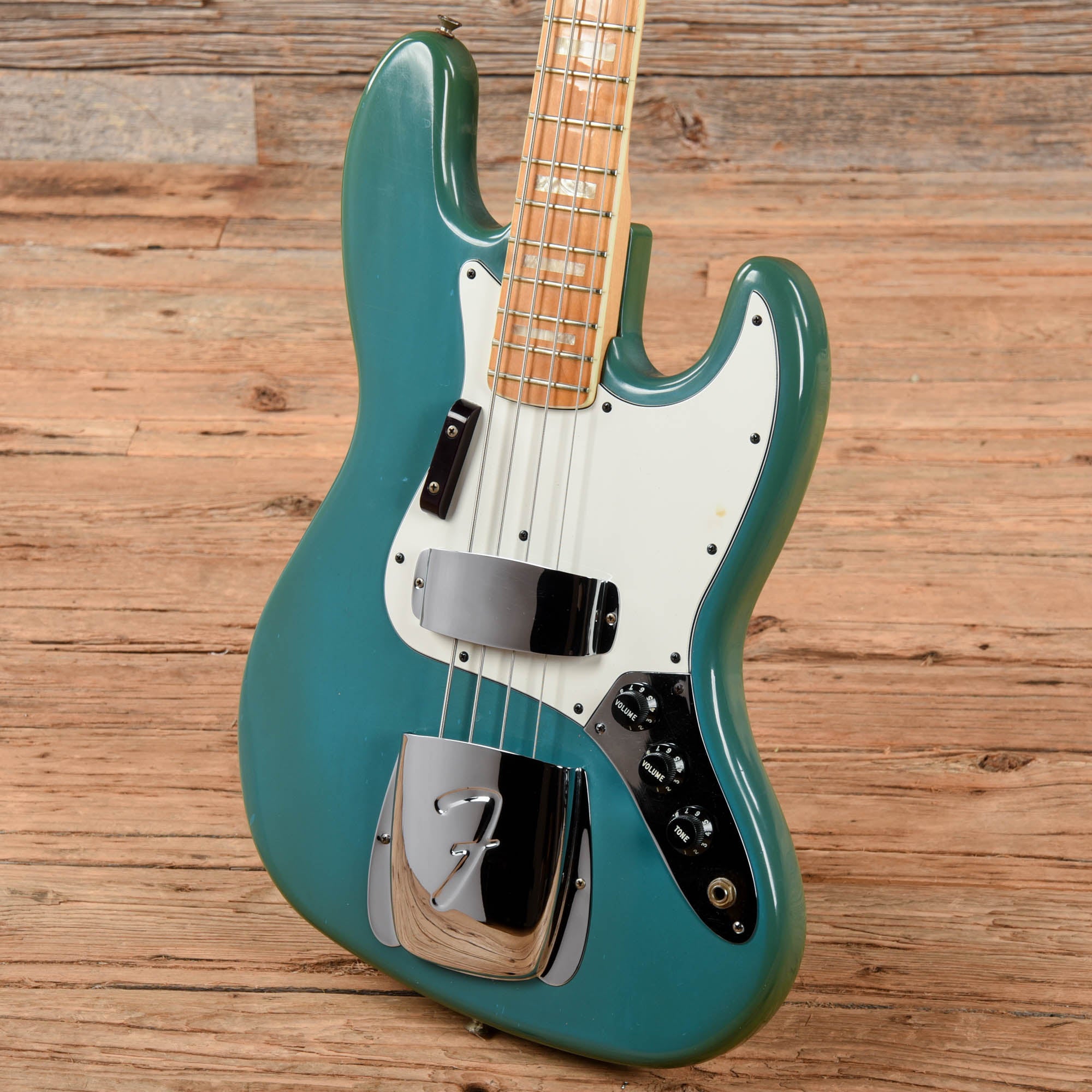 Fender Jazz Bass Maui Blue 1980 Bass Guitars / 4-String
