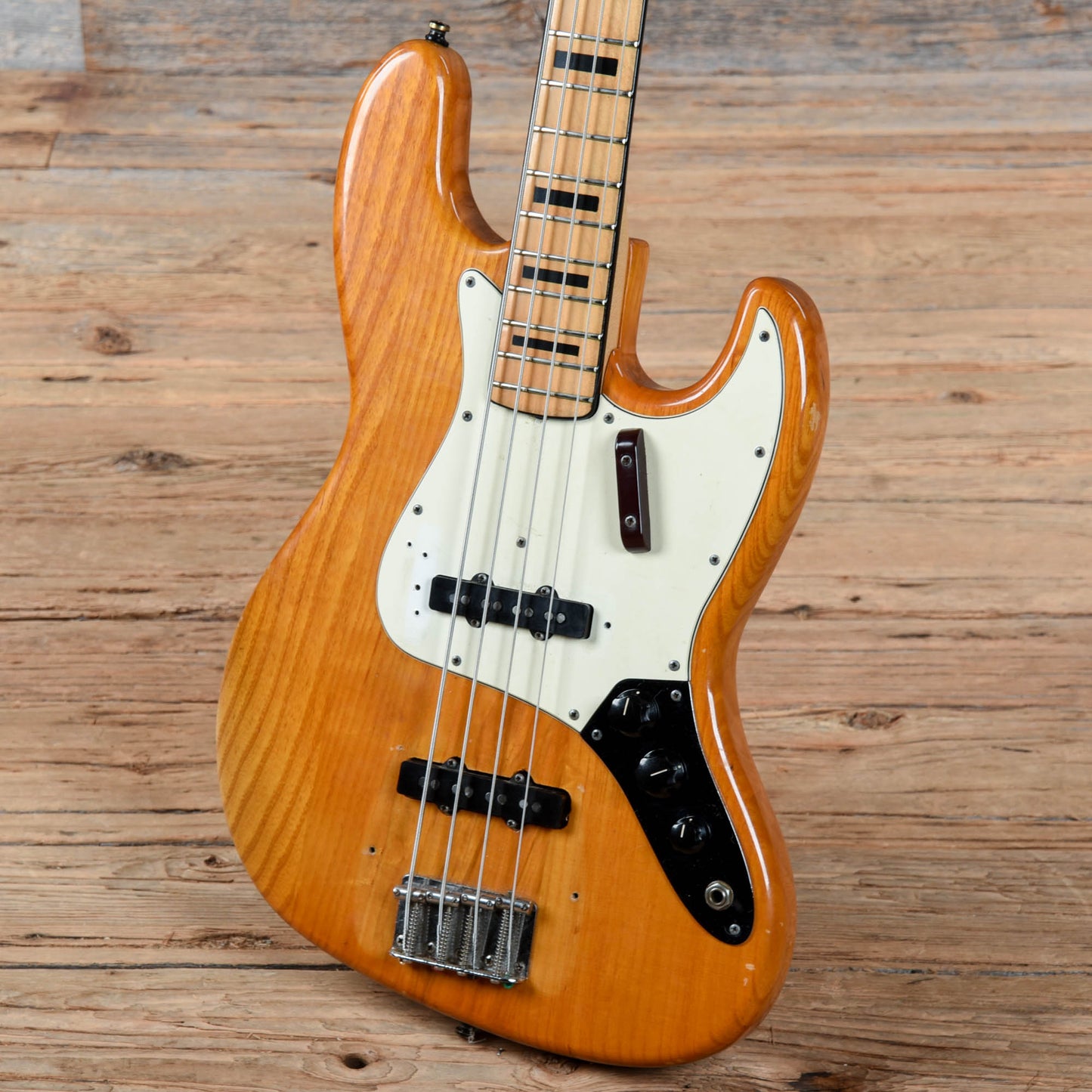 Fender Jazz Bass Natural 1973 Bass Guitars / 4-String
