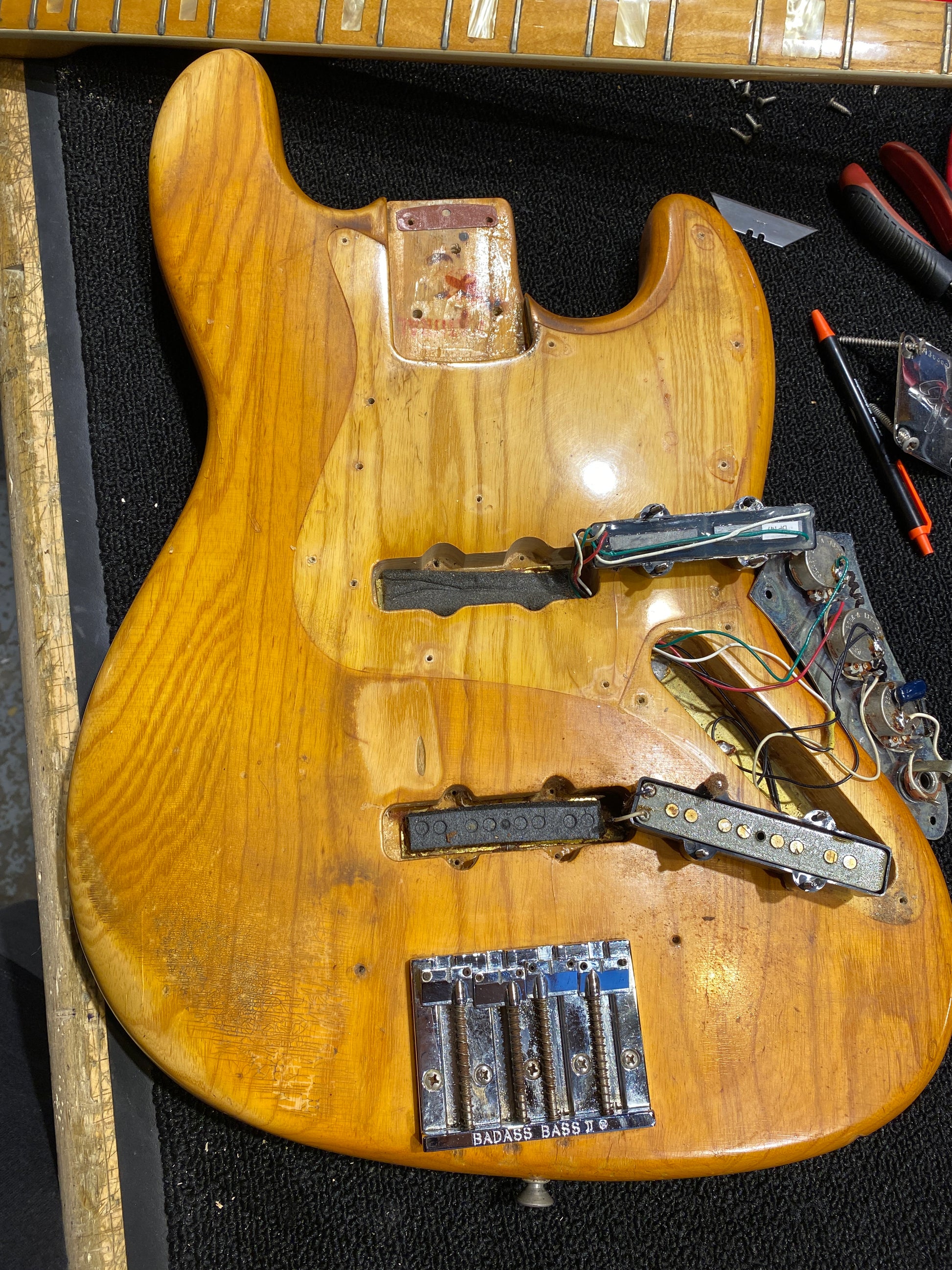 Fender Jazz Bass Natural 1973 Bass Guitars / 4-String