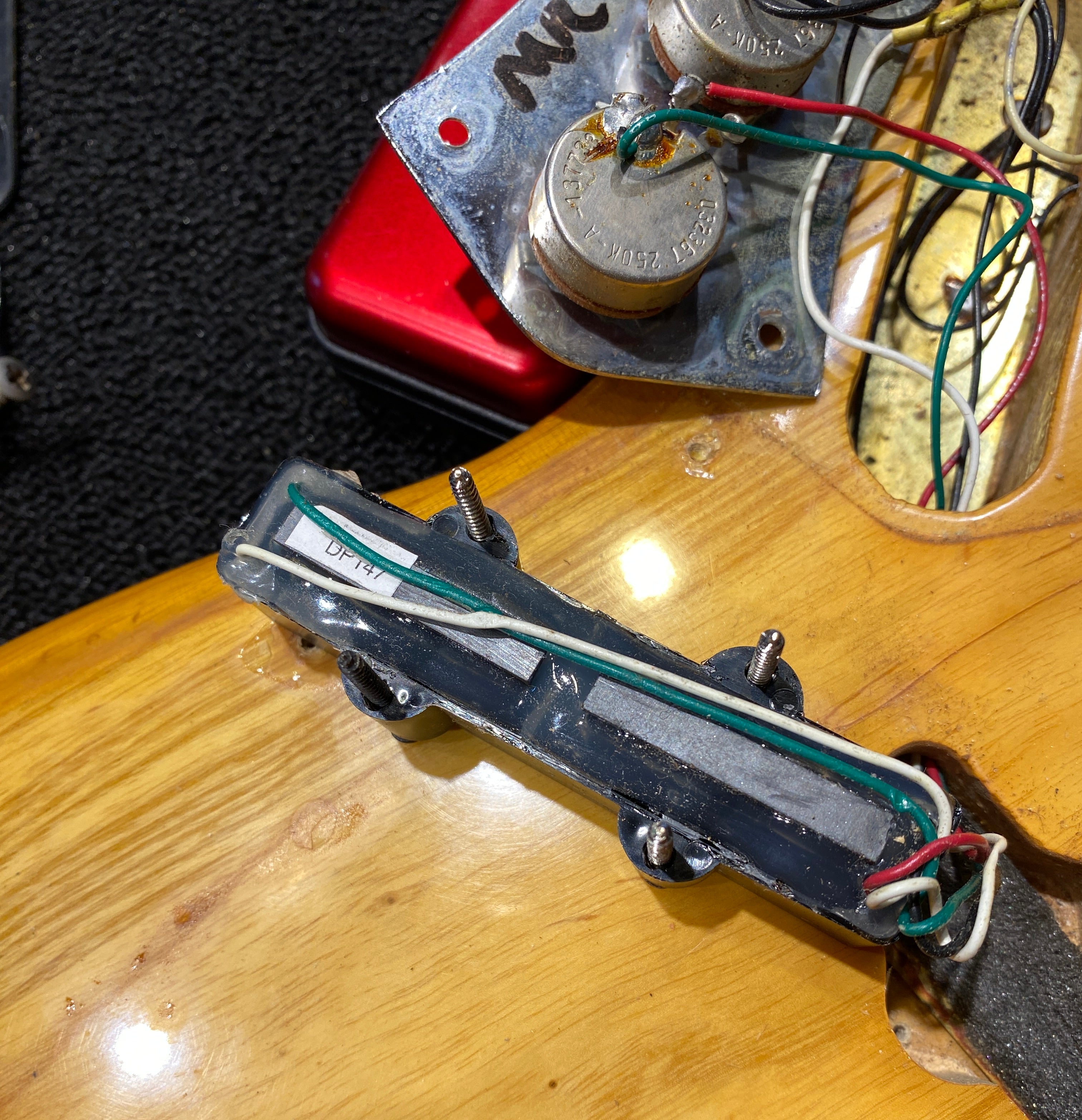 Fender Jazz Bass Natural 1973 Bass Guitars / 4-String