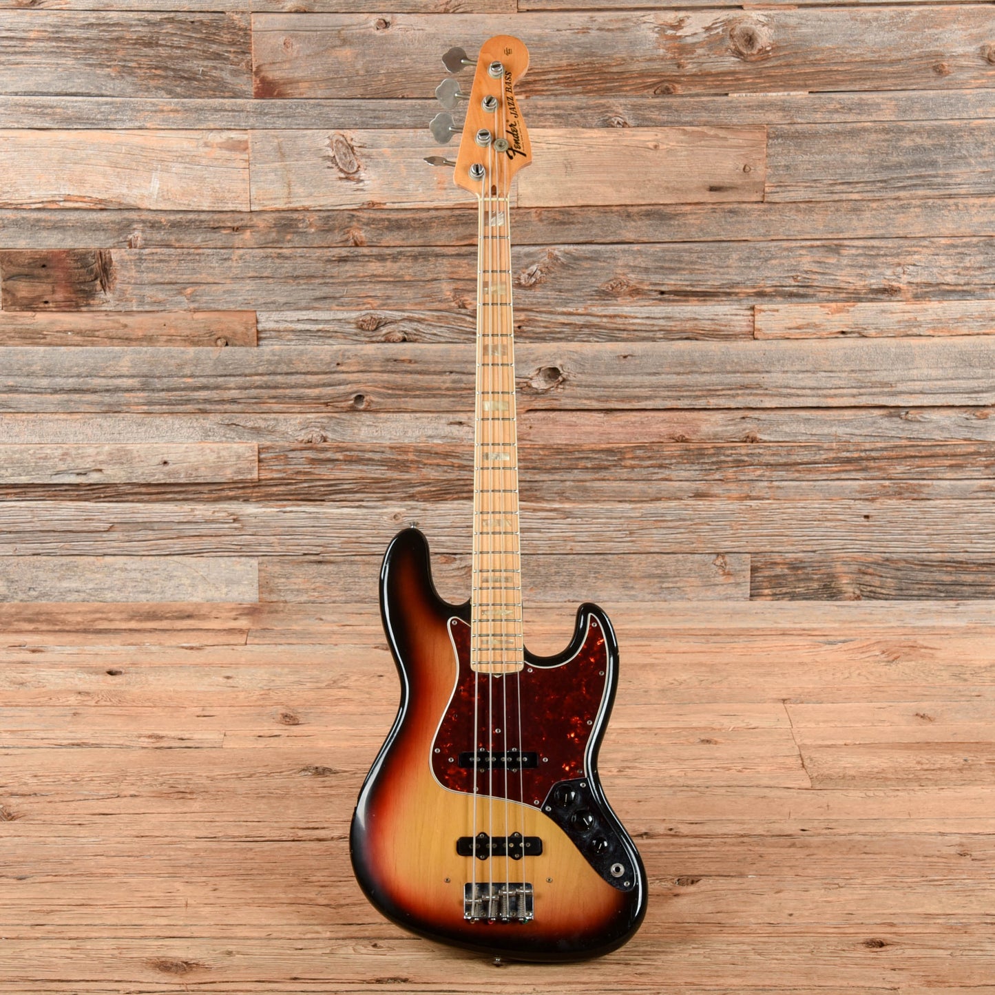 Fender Jazz Bass Sunburst 1974 Bass Guitars / 4-String