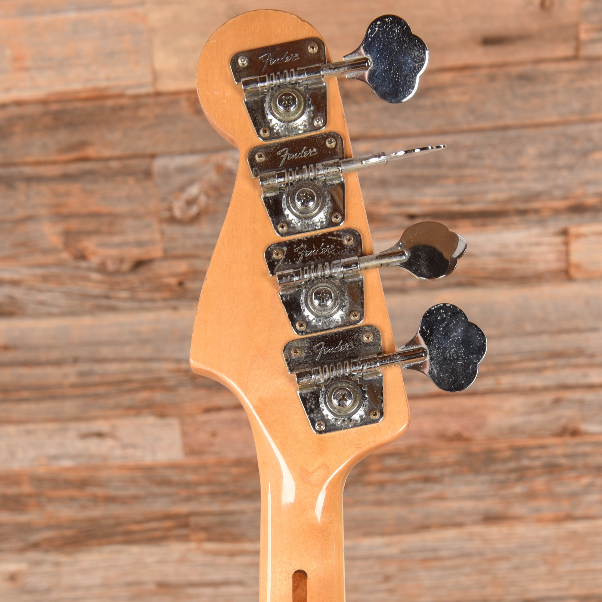 Fender Jazz Bass Sunburst 1974 Bass Guitars / 4-String