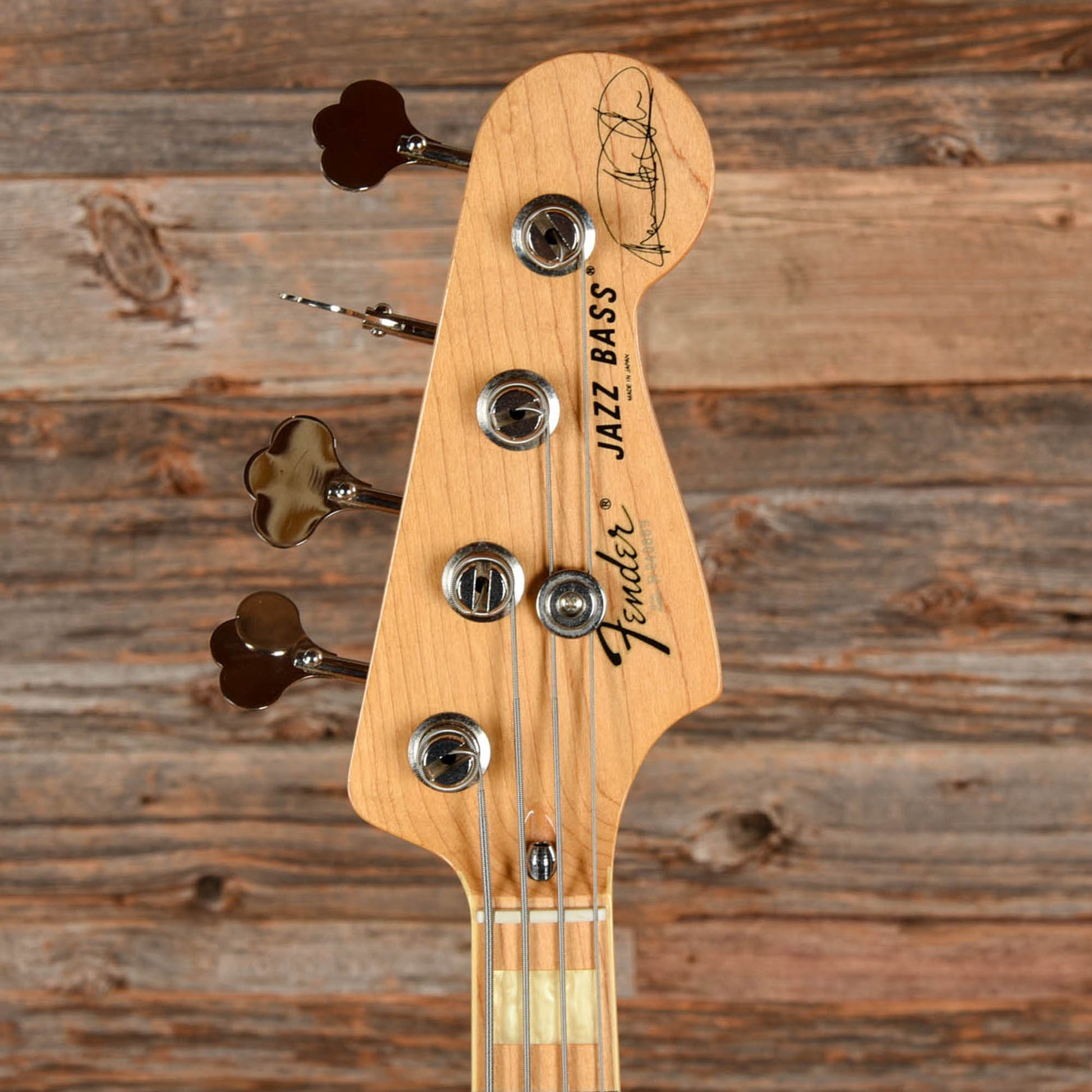 Fender Marcus Miller Signature Jazz Bass Sunburst 2004 Bass Guitars / 4-String