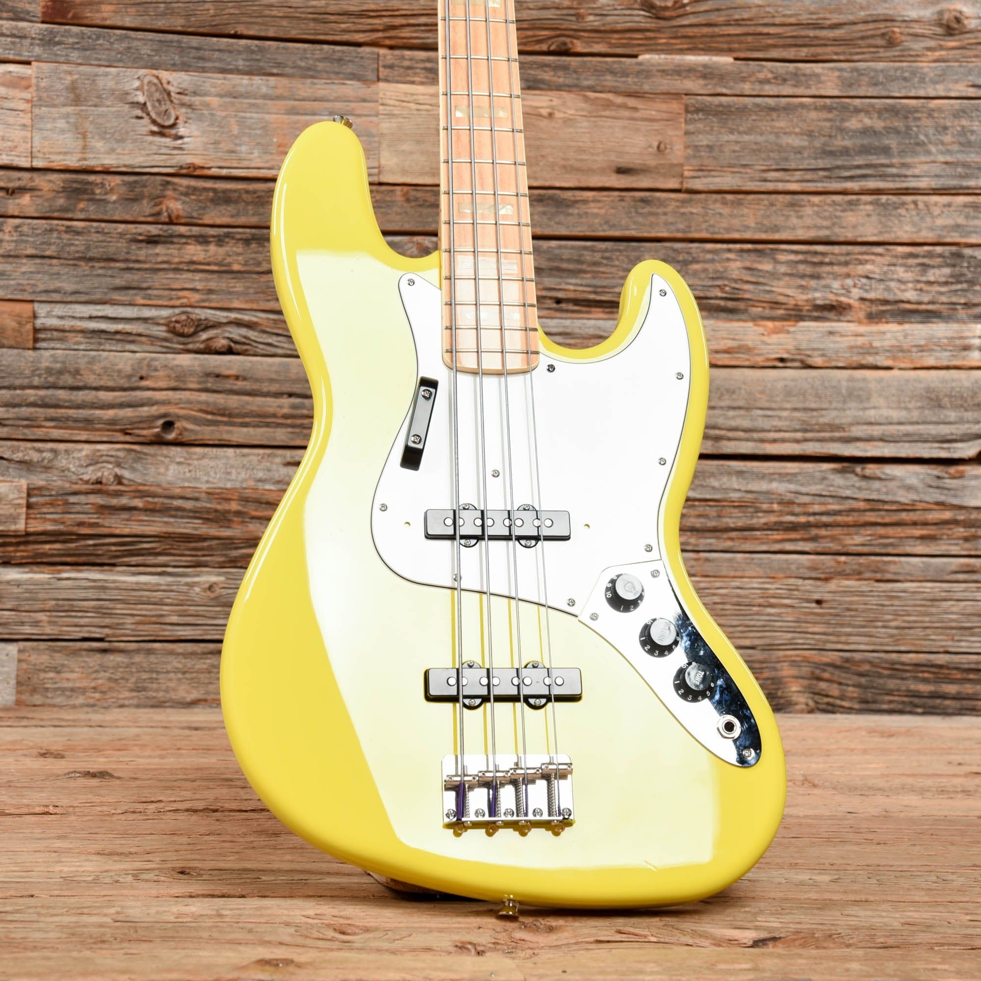 Fender MIJ International Color Jazz Bass Monaco Yellow 2023 Bass Guitars / 4-String