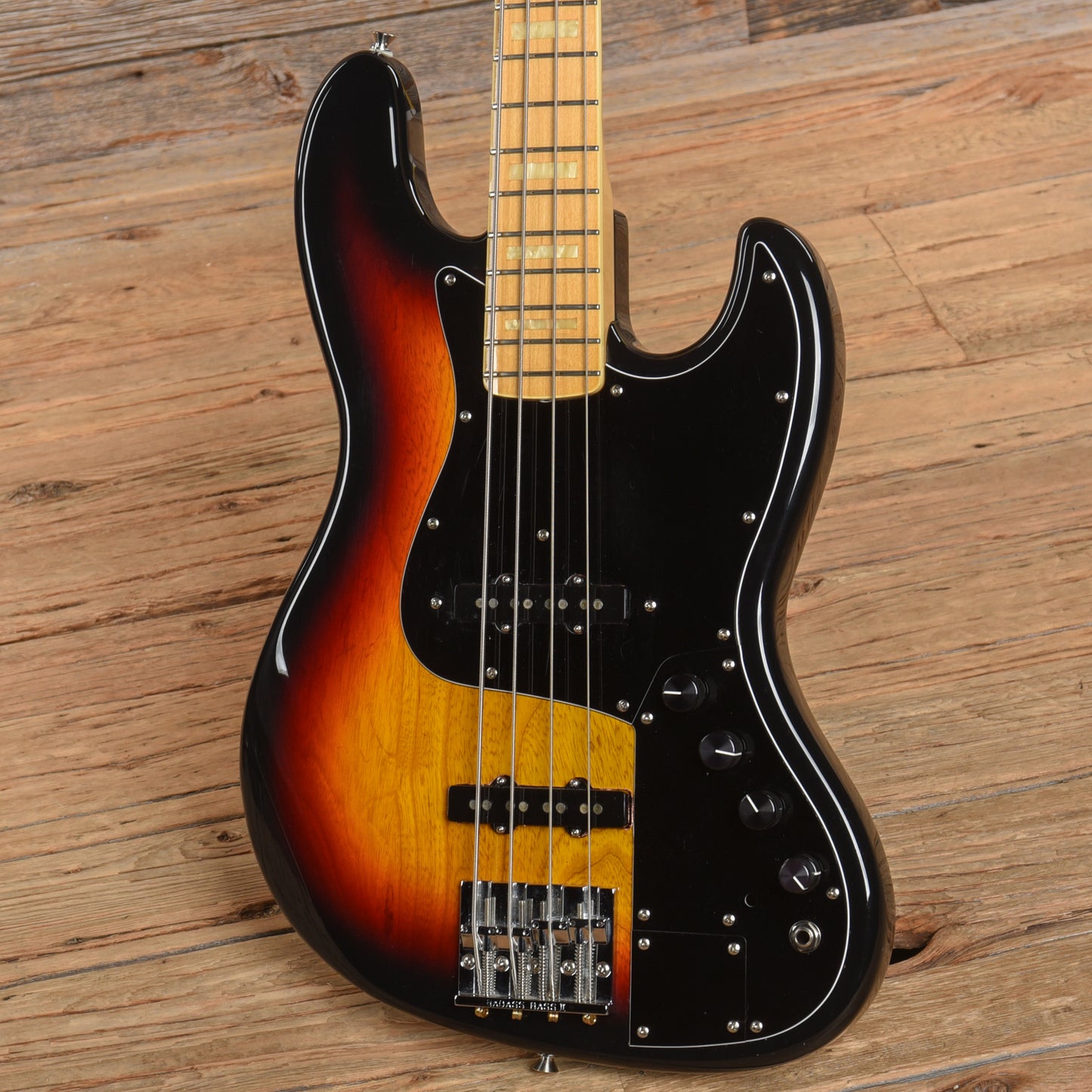 Fender MIJ Marcus Miller Signature Jazz Bass Sunburst Bass Guitars / 4-String