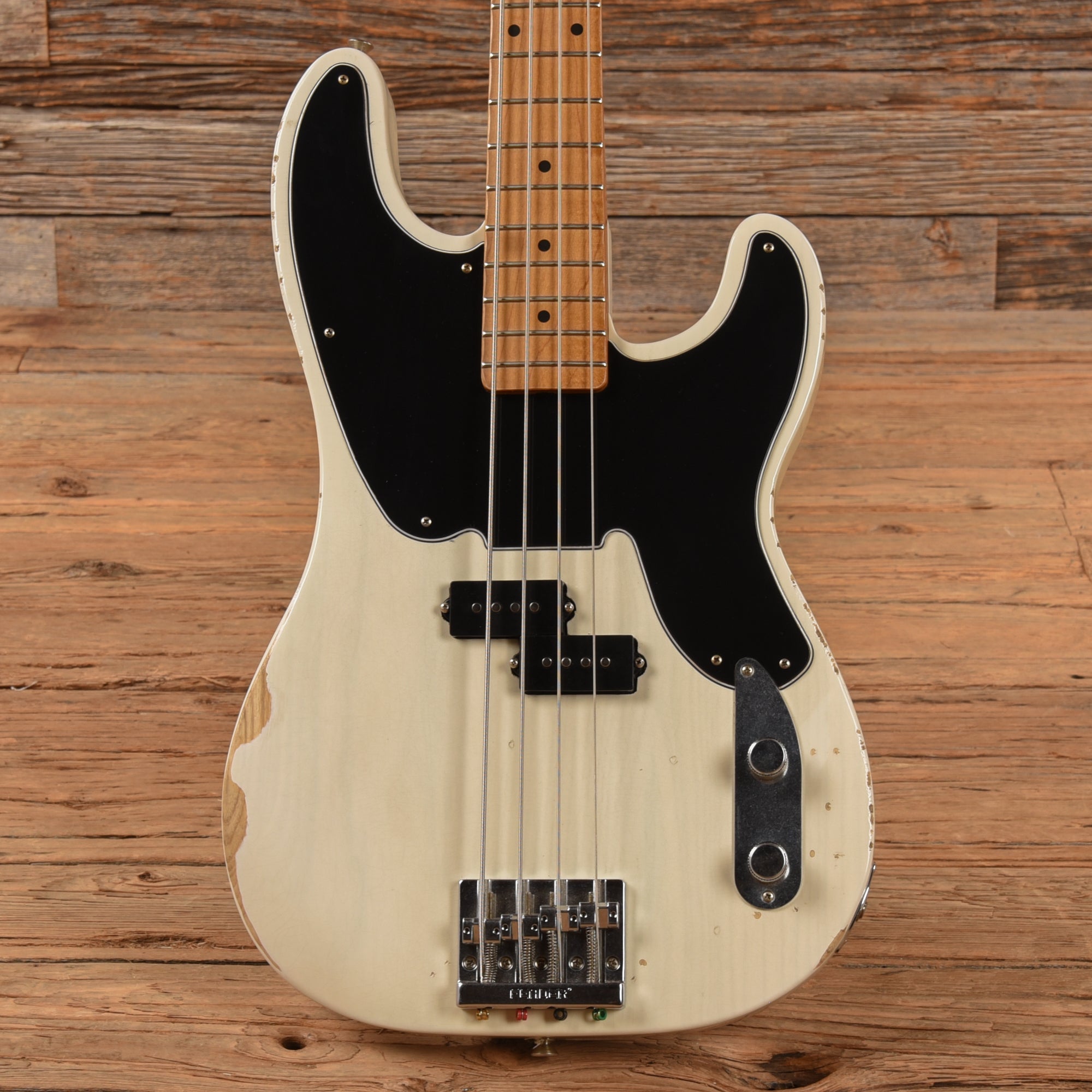 Fender Mike Dirnt Road Worn Artist Series Signature Precision Bass White 2018 Bass Guitars / 4-String