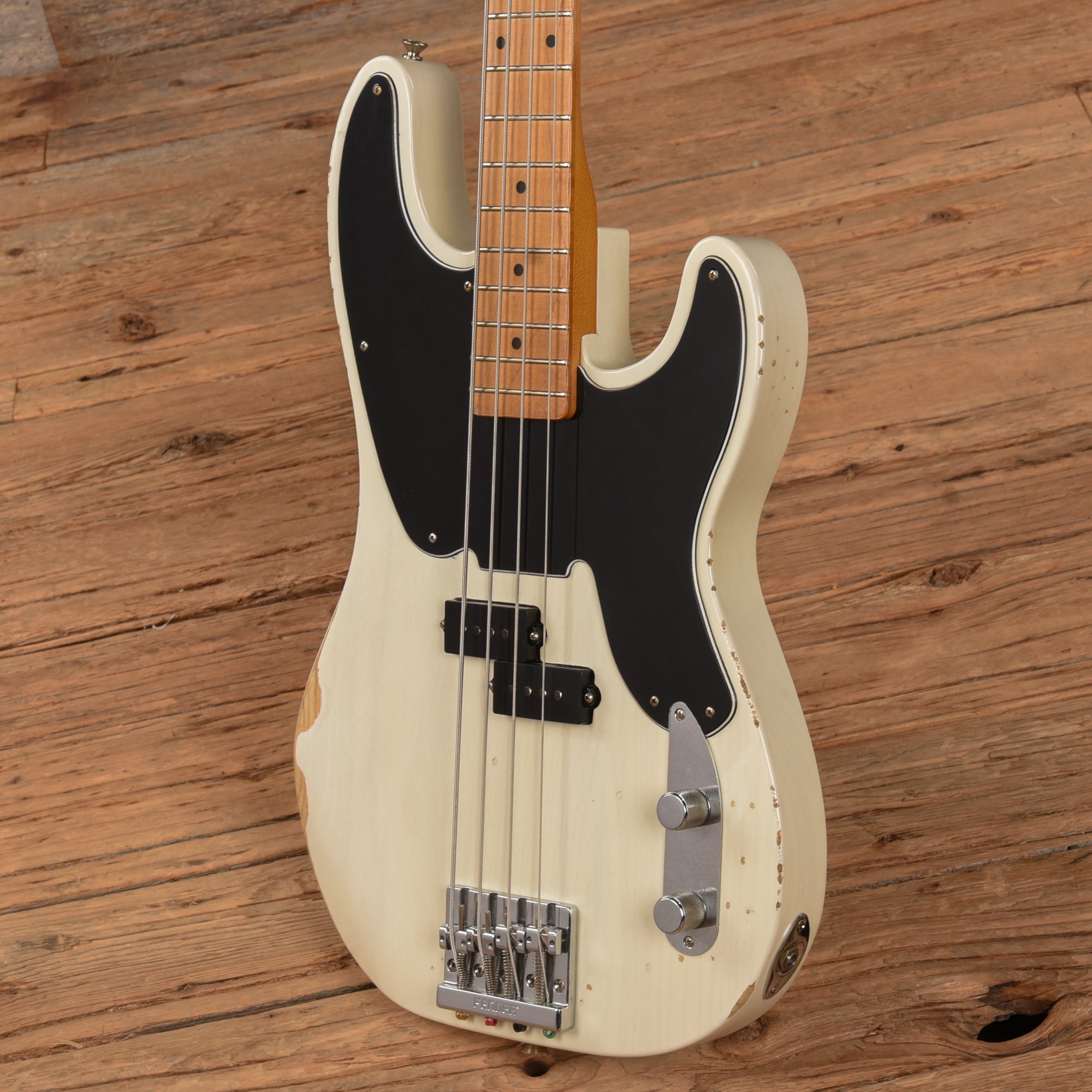 Fender Mike Dirnt Road Worn Artist Series Signature Precision Bass White 2018 Bass Guitars / 4-String