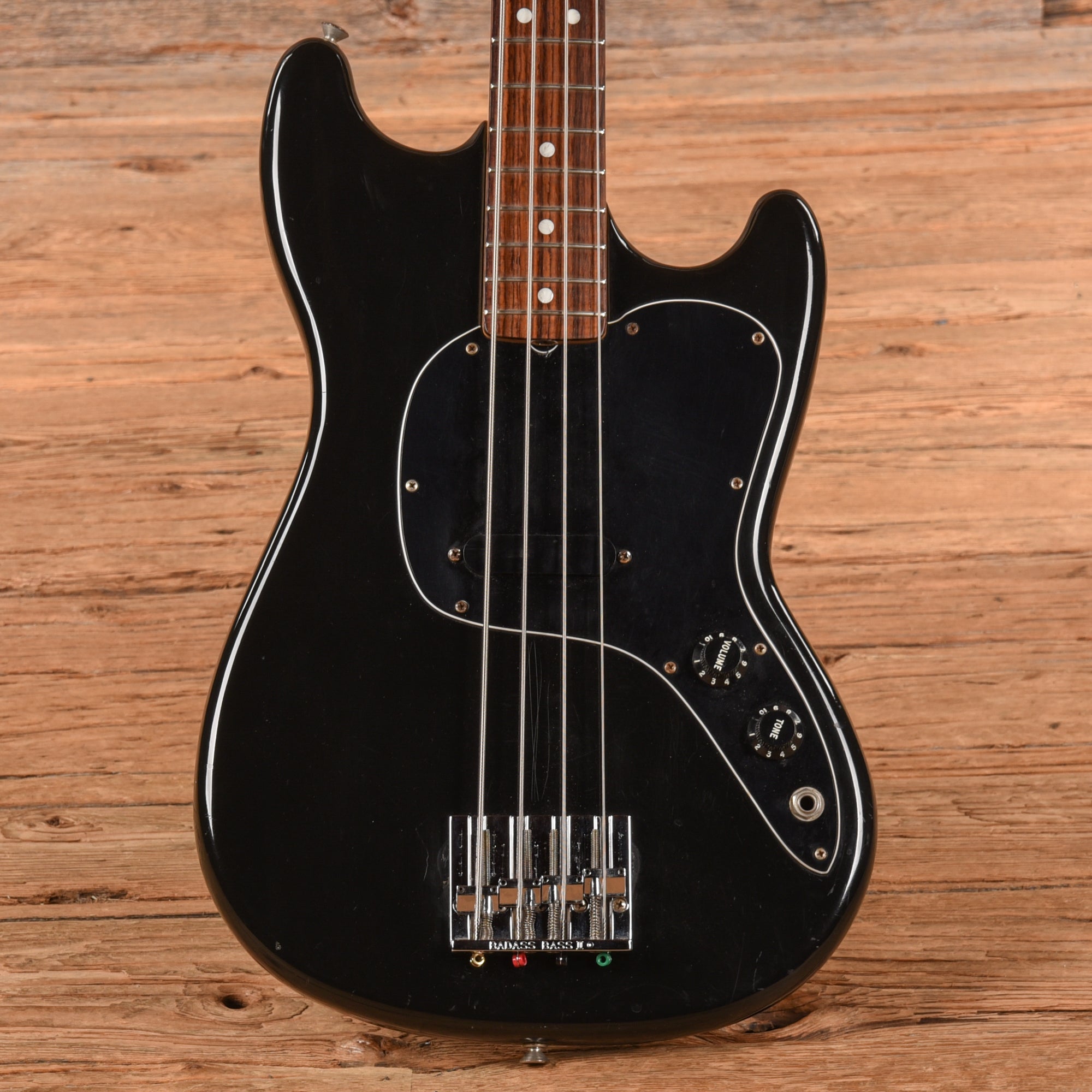 Fender Musicmaster Bass Black 1982 – Chicago Music Exchange