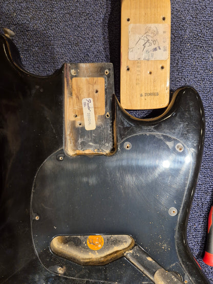 Fender Musicmaster Bass Black 1982 Bass Guitars / 4-String
