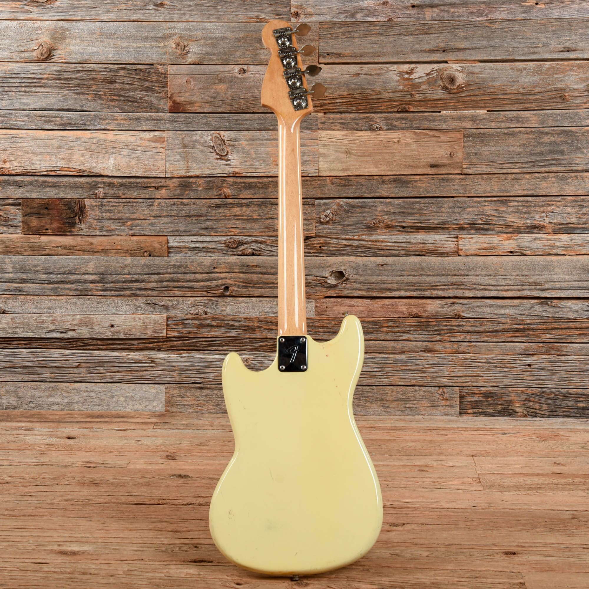 Fender Musicmaster Bass Olympic White 1978 Bass Guitars / 4-String