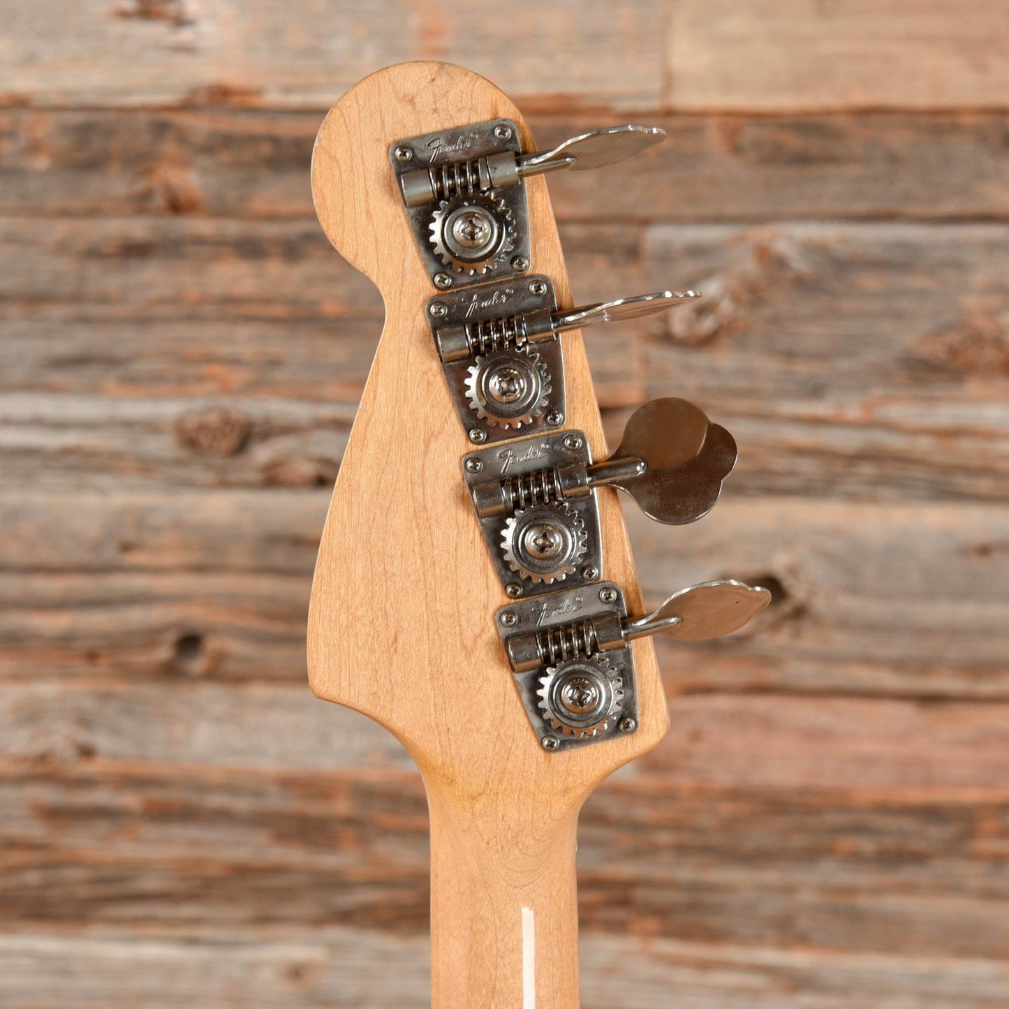 Fender Musicmaster Bass Olympic White 1978 Bass Guitars / 4-String