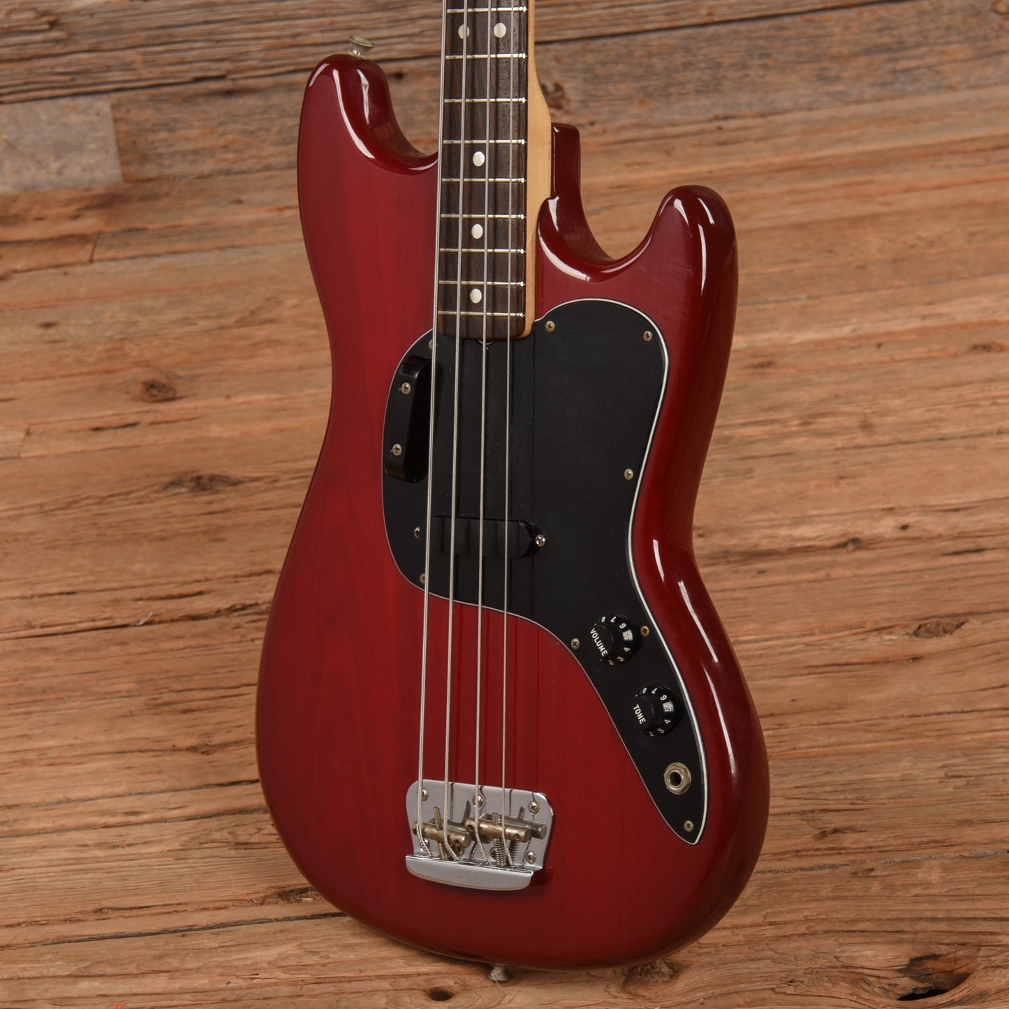 Fender Musicmaster Bass Wine Red 1981 Bass Guitars / 4-String