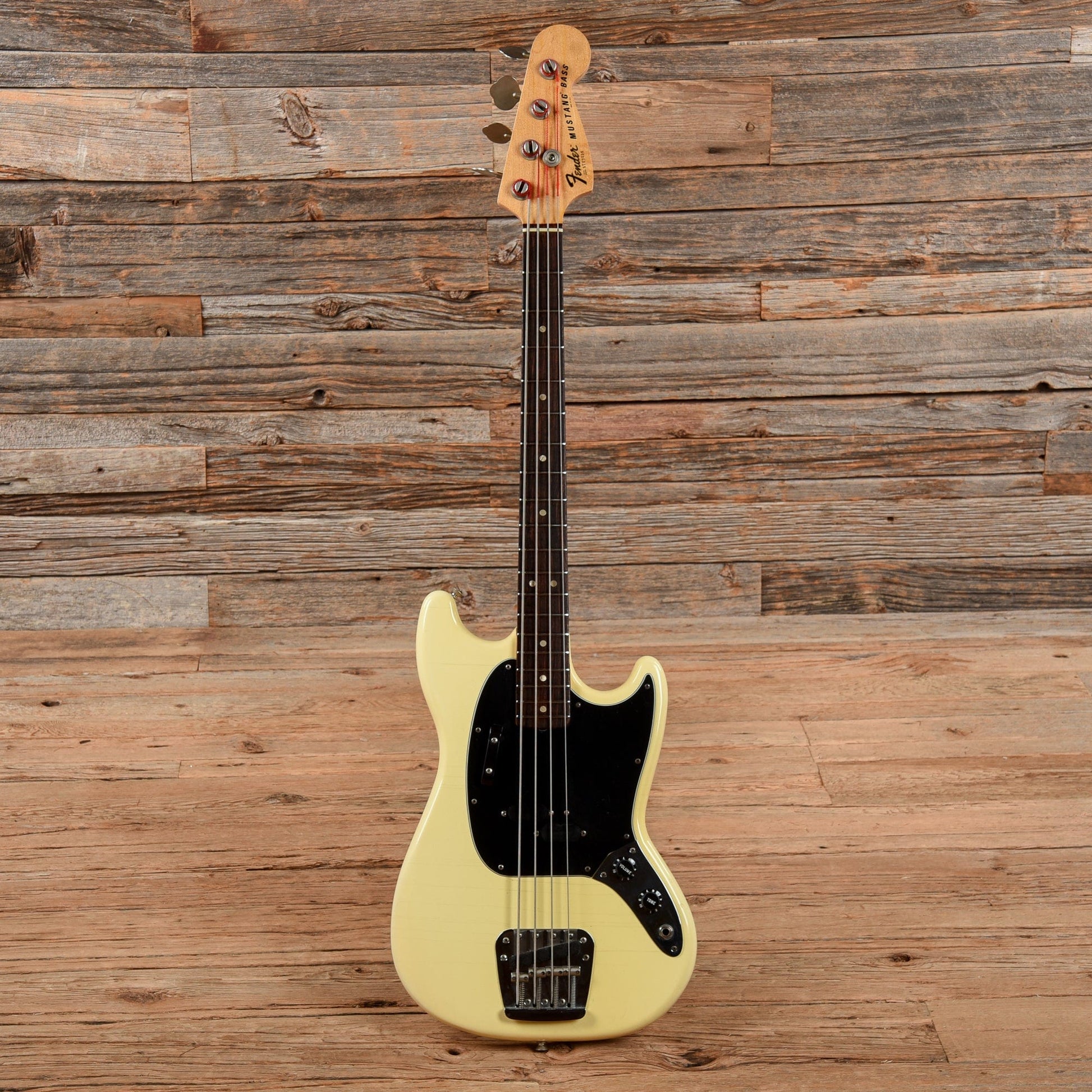 Fender Mustang Bass  1977 Bass Guitars / 4-String