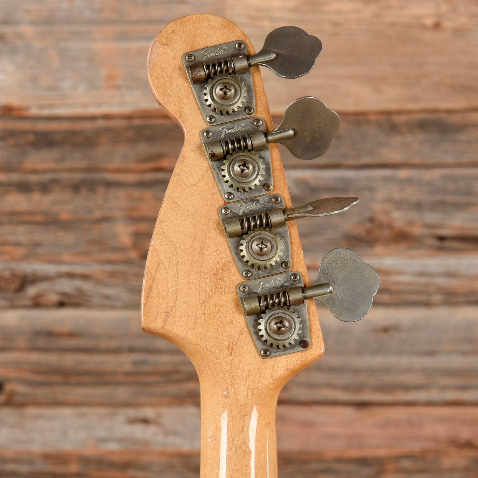 Fender Mustang Bass Sunburst 1977 Bass Guitars / 4-String