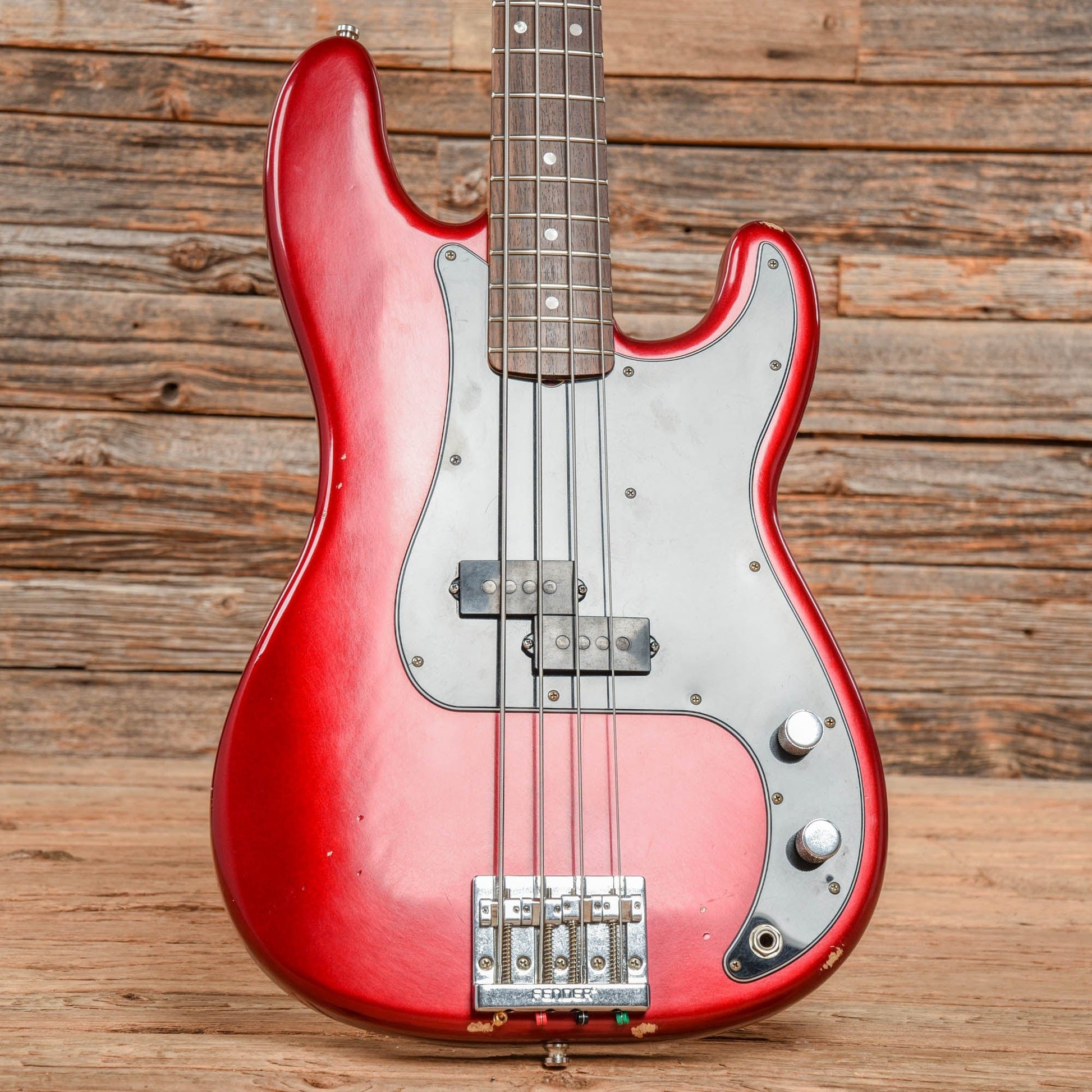 nate mendel gear Fender Nate Mendel Artist Series Signature Precision Bass Candy Apple – Chicago Music Exchange