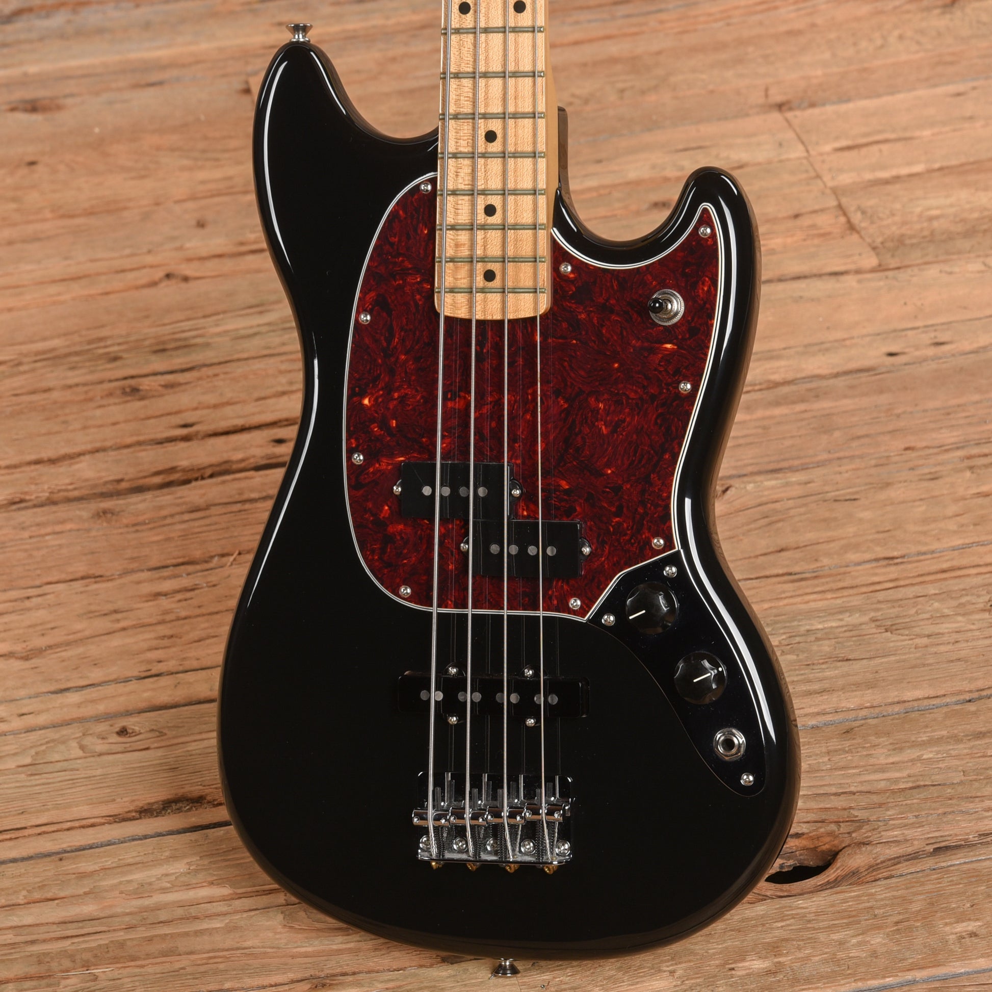 Fender Offset Series Mustang Bass PJ Black 2022 Bass Guitars / 4-String
