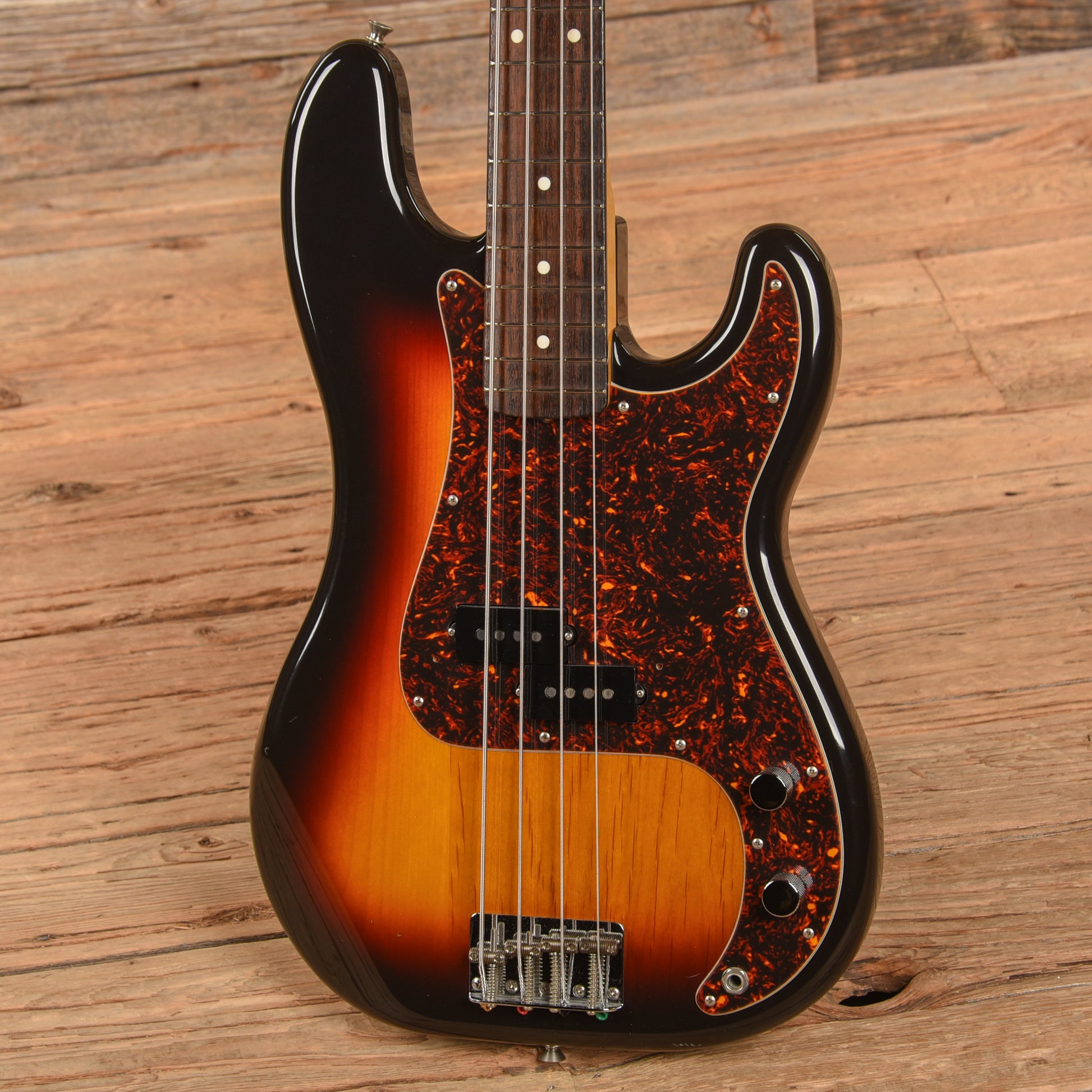 Fender PB-63 Sunburst 1993 Bass Guitars / 4-String