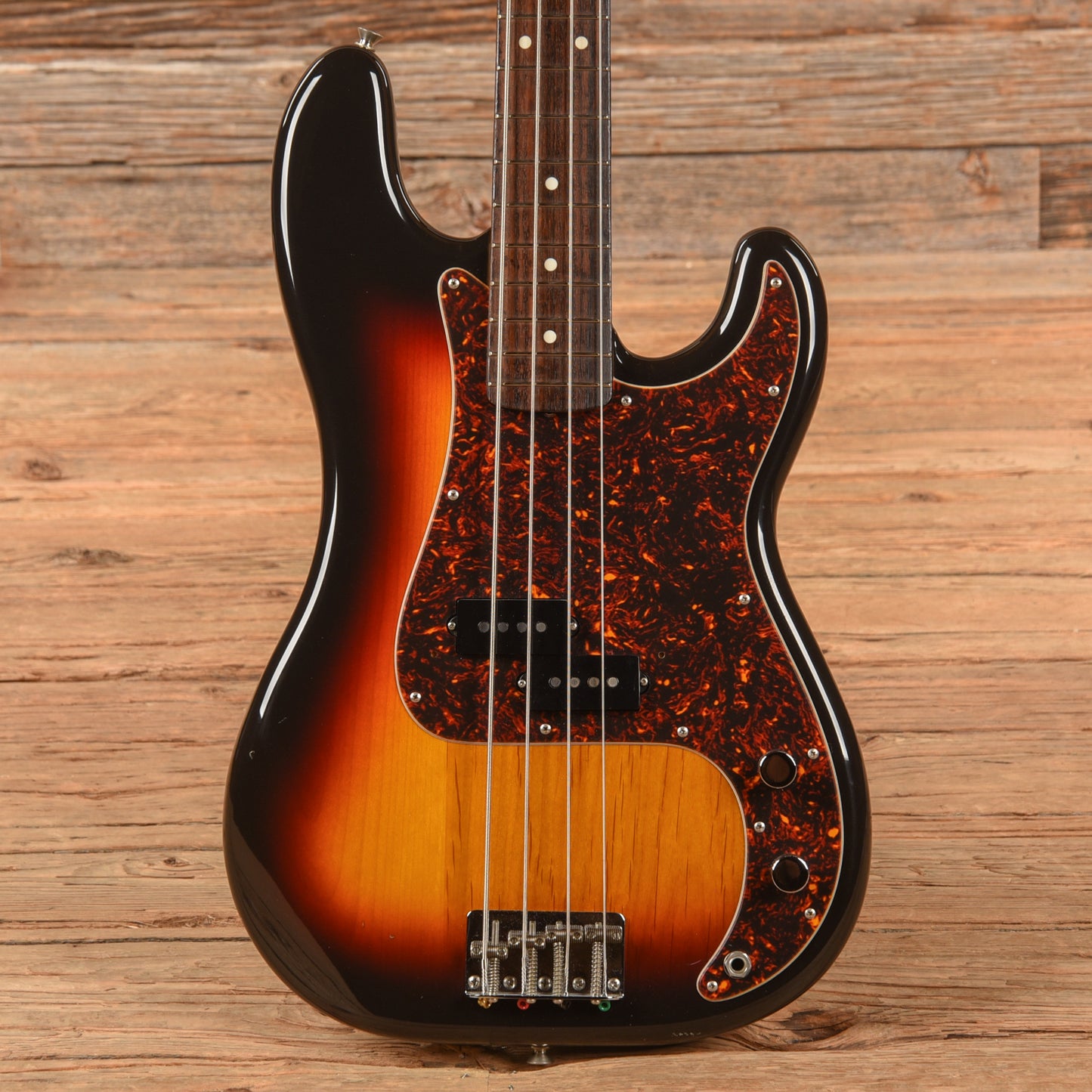 Fender PB-63 Sunburst 1993 Bass Guitars / 4-String
