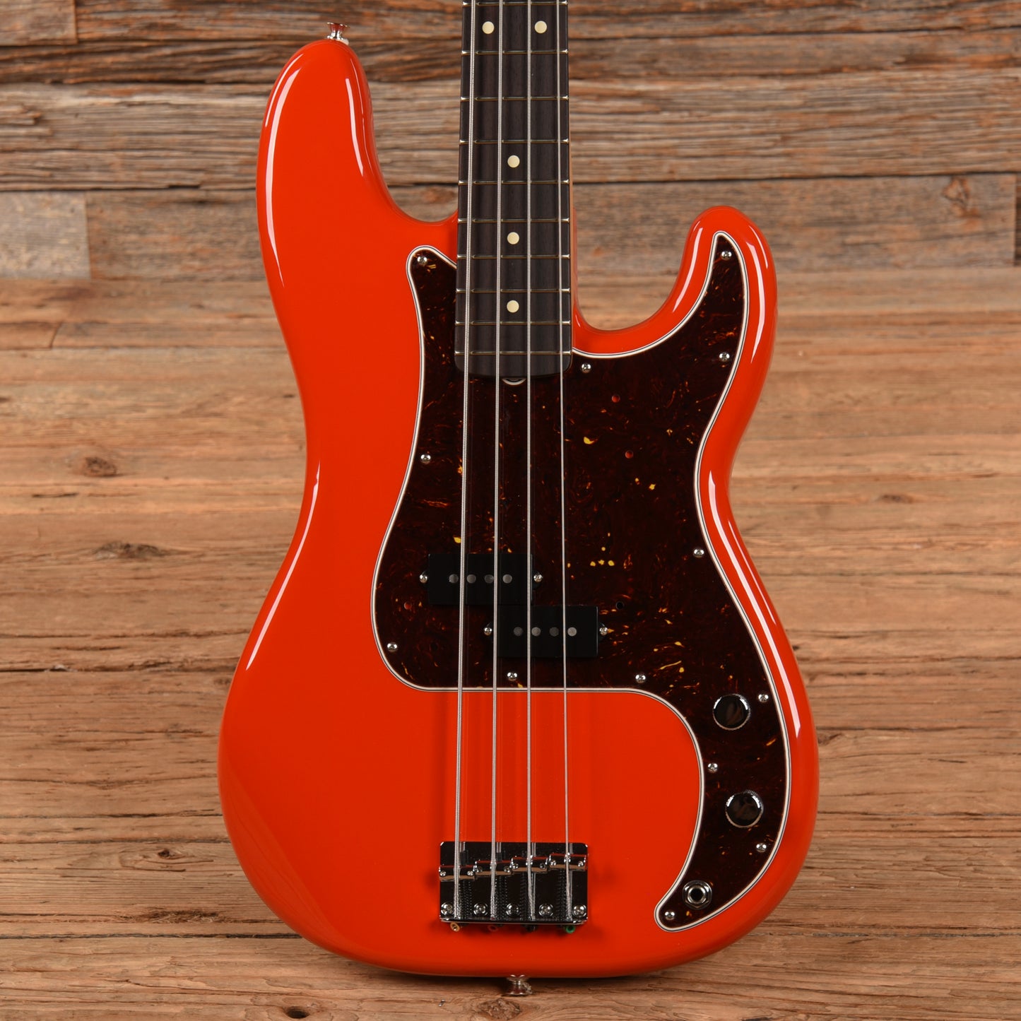 Fender Player II Precision Bass Coral Red 2024 Bass Guitars / 4-String