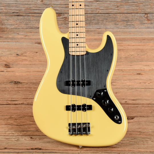 Fender Player Jazz Bass Vintage White 2022 Bass Guitars / 4-String
