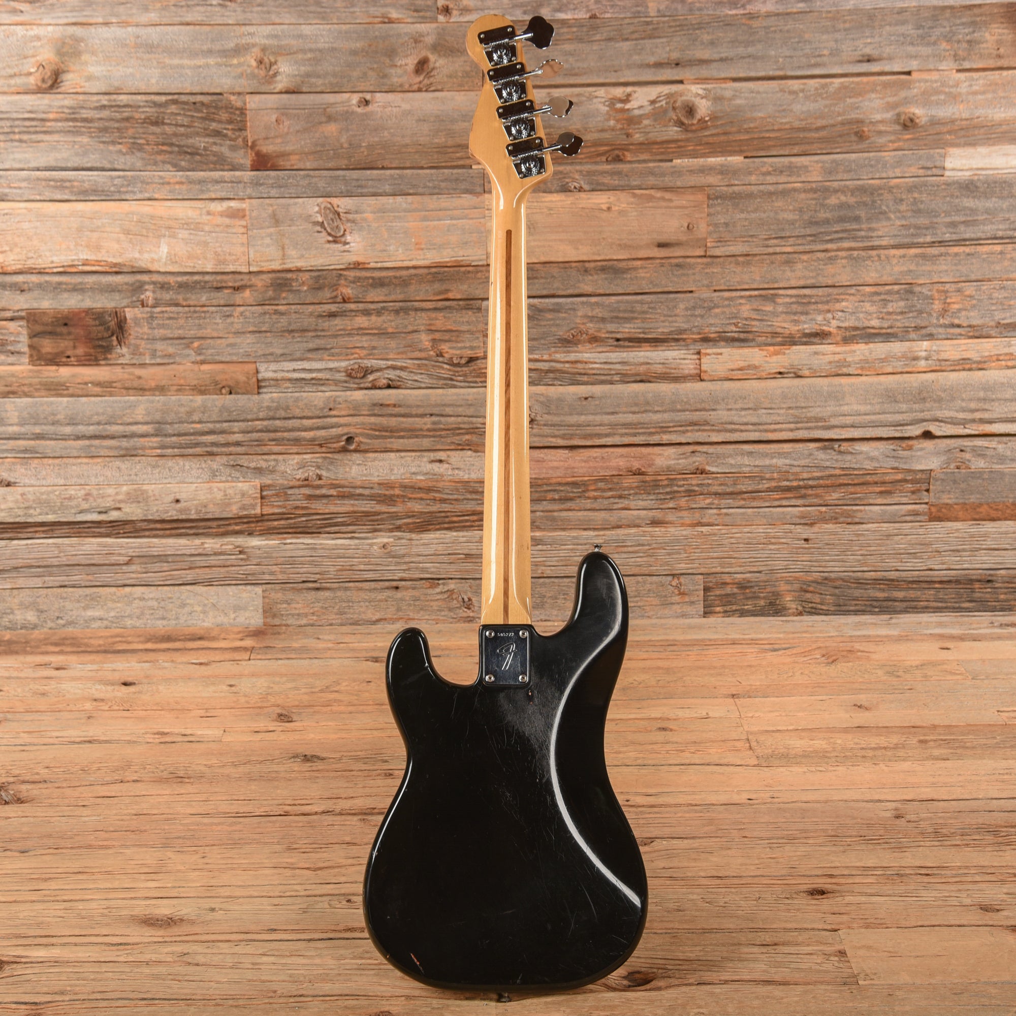 Fender Precision Bass Black 1974 Bass Guitars / 4-String