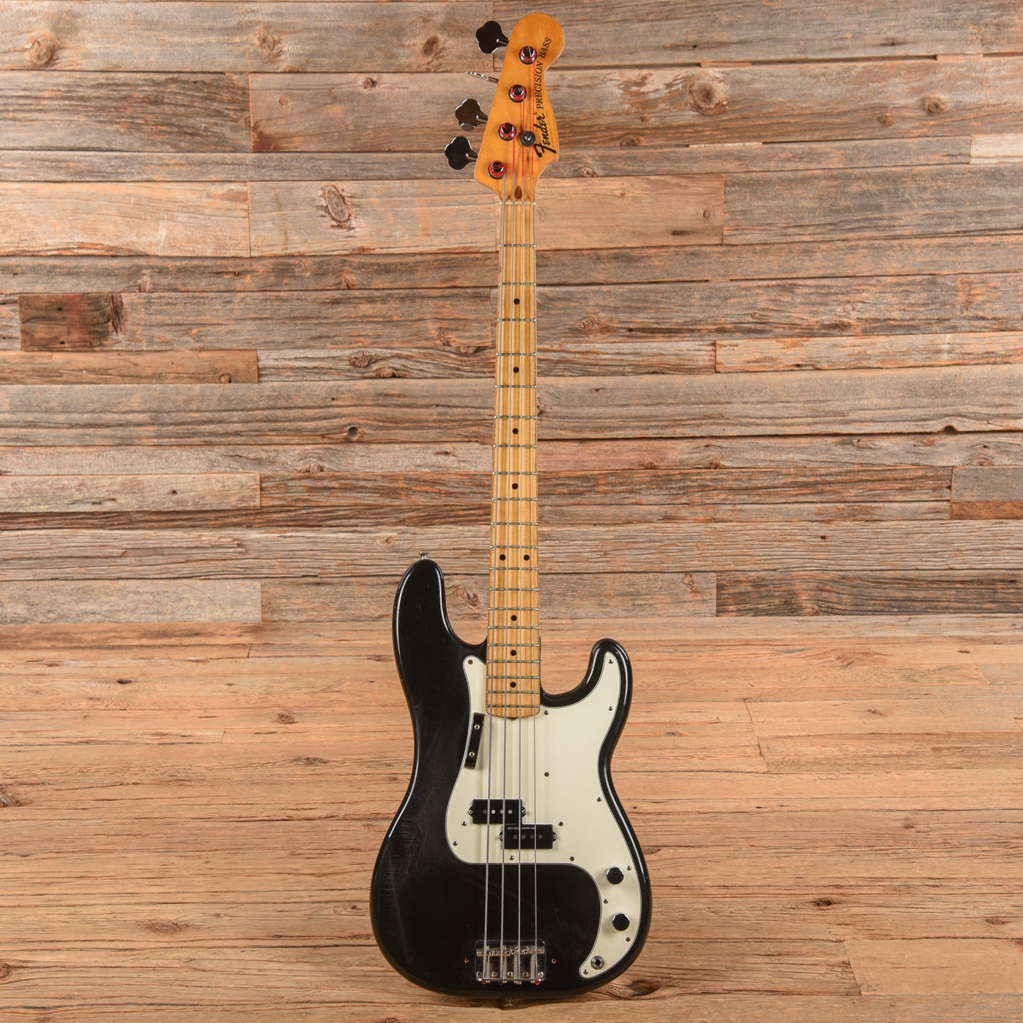 Fender Precision Bass Black 1974 Bass Guitars / 4-String