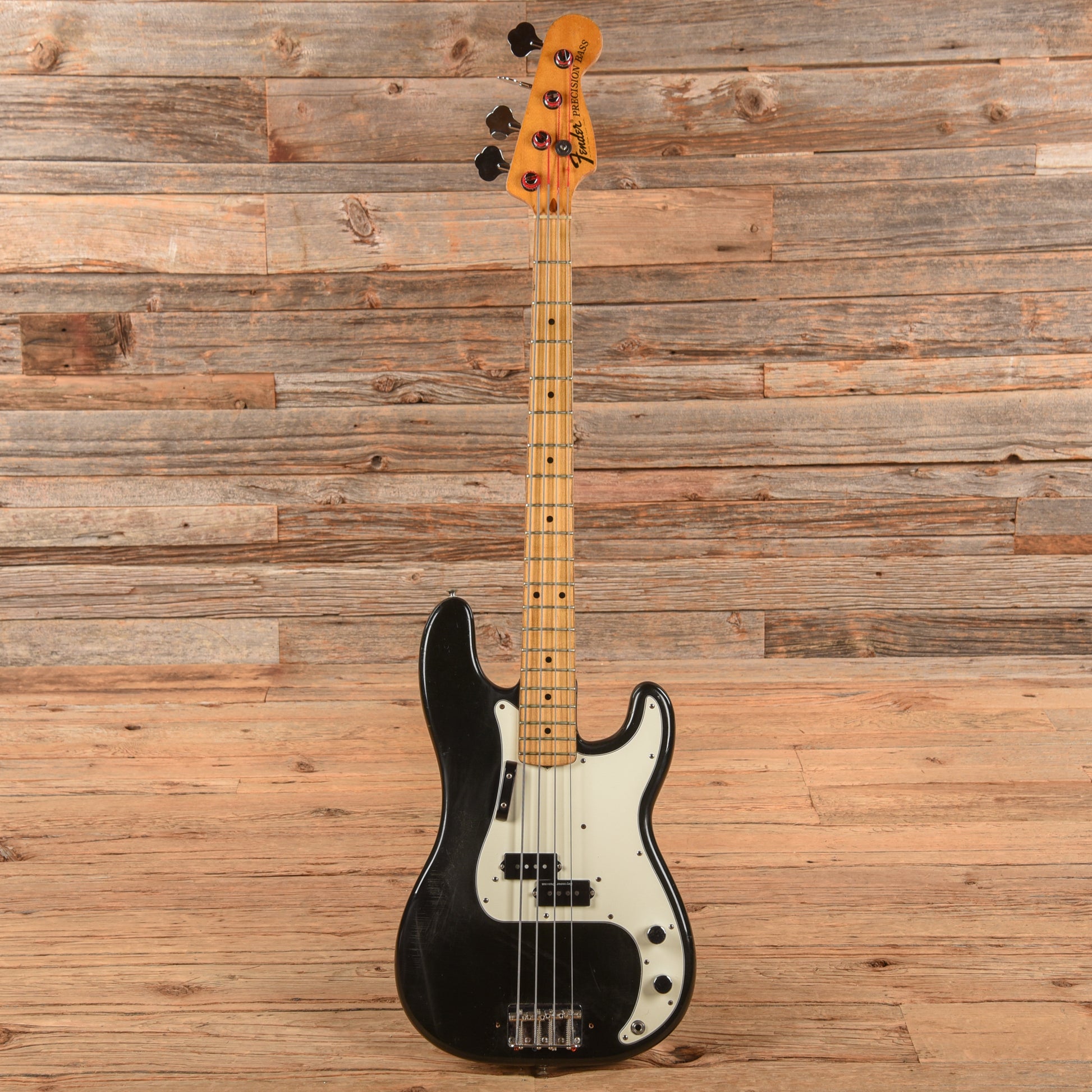 Fender Precision Bass Black 1974 Bass Guitars / 4-String