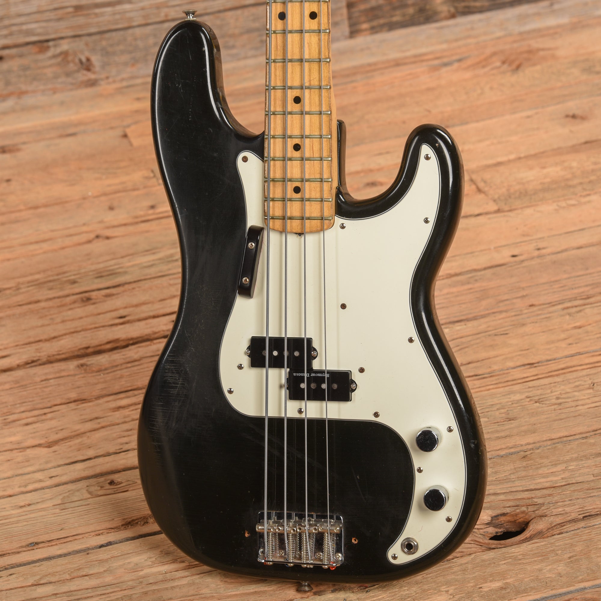 Fender Precision Bass Black 1974 Bass Guitars / 4-String