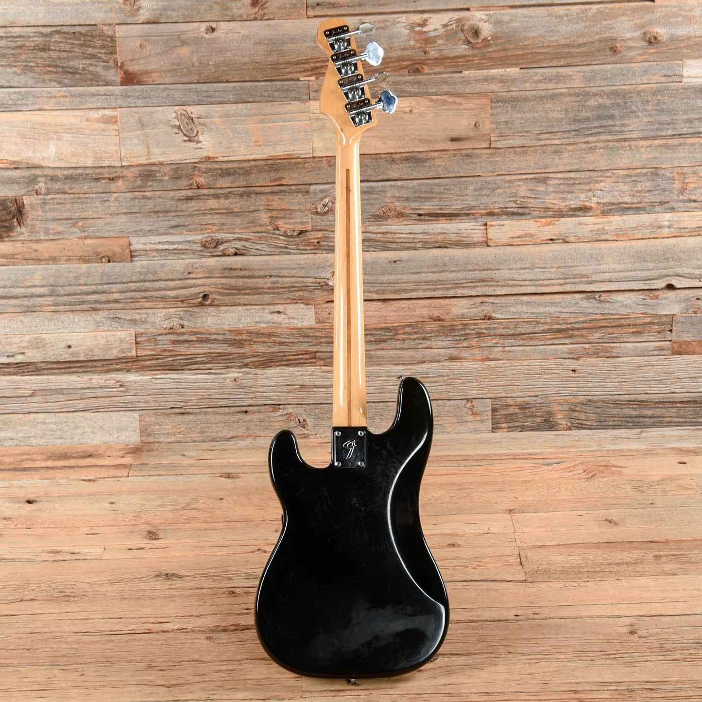 Fender Precision Bass Black 1977 Bass Guitars / 4-String