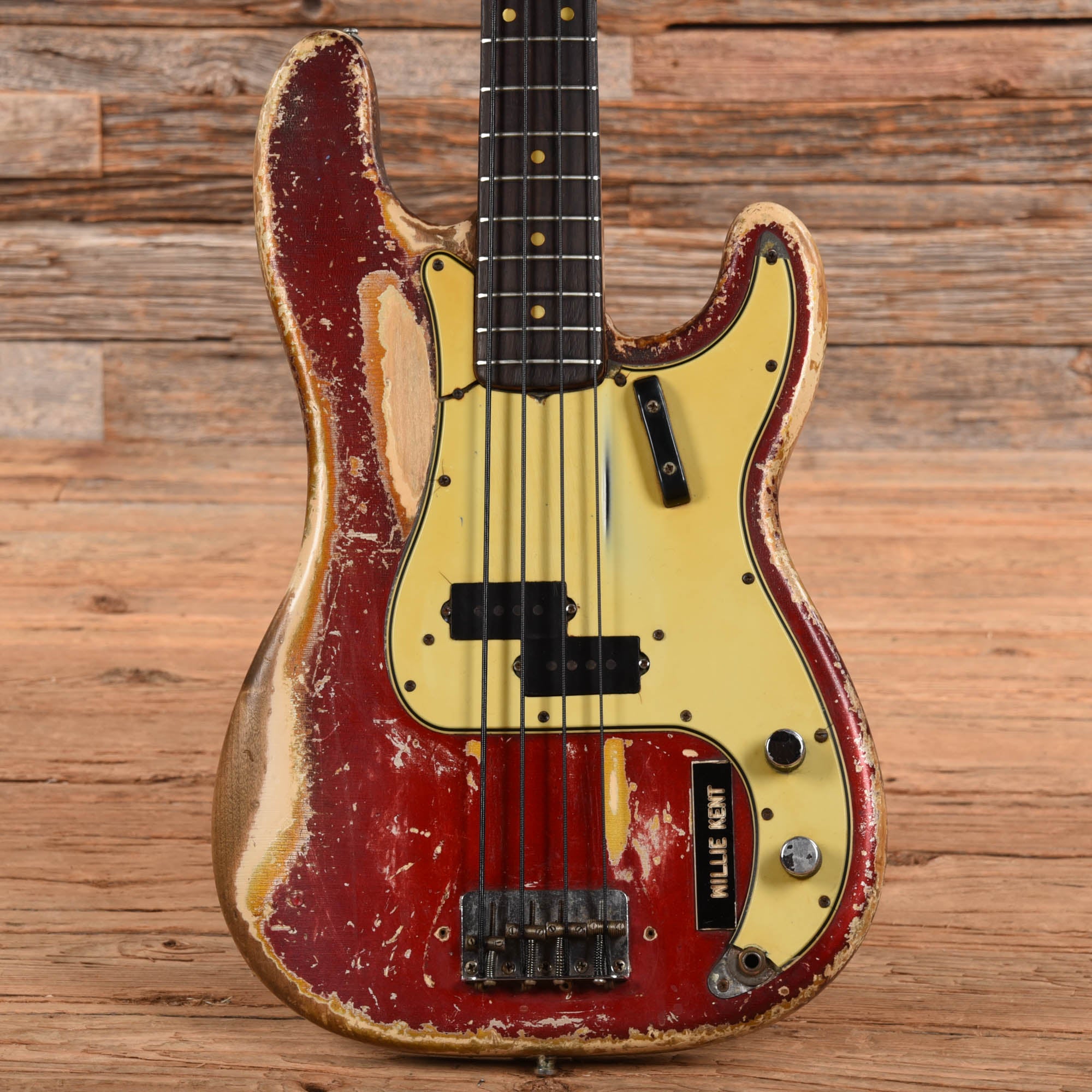 Fender Precision Bass Candy Apple Red 1965 Bass Guitars / 4-String