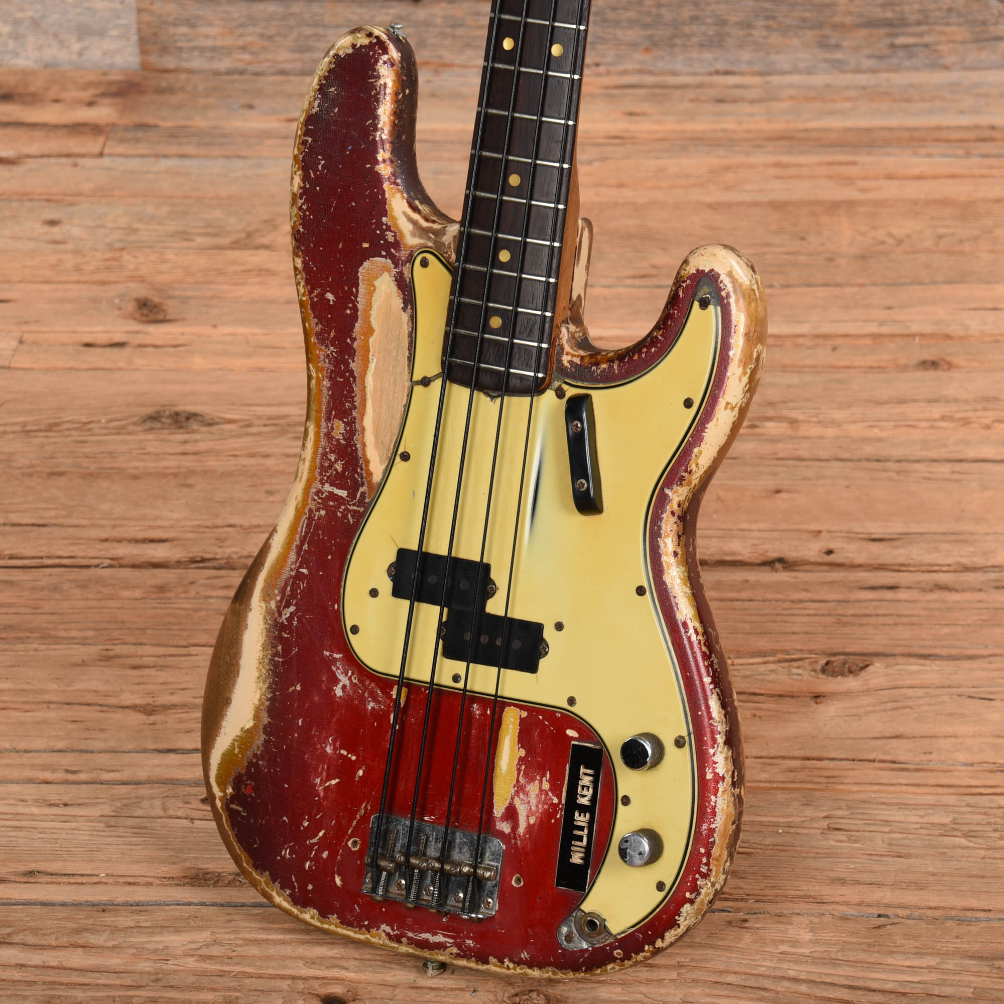 Fender Precision Bass Candy Apple Red 1965 Bass Guitars / 4-String