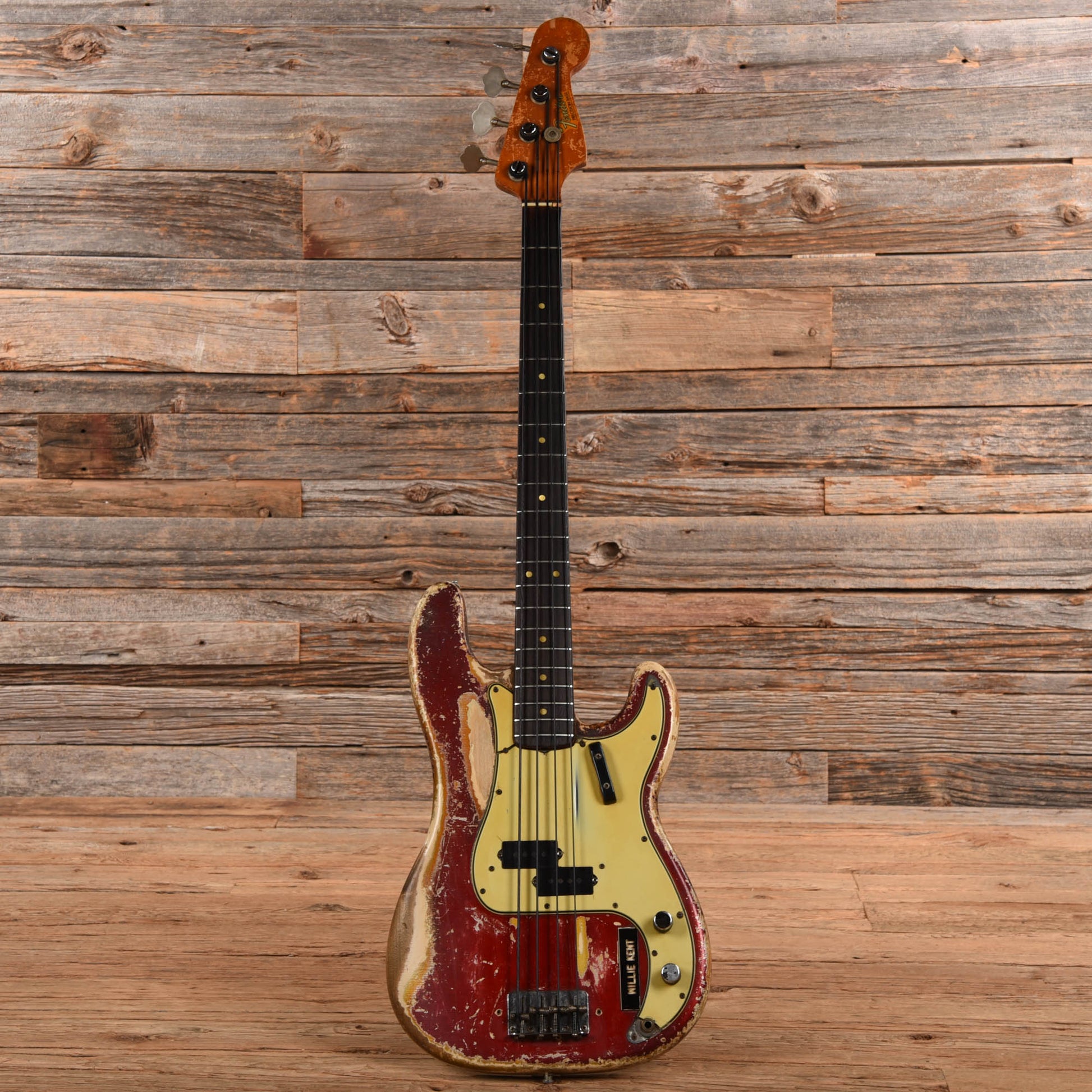 Fender Precision Bass Candy Apple Red 1965 Bass Guitars / 4-String