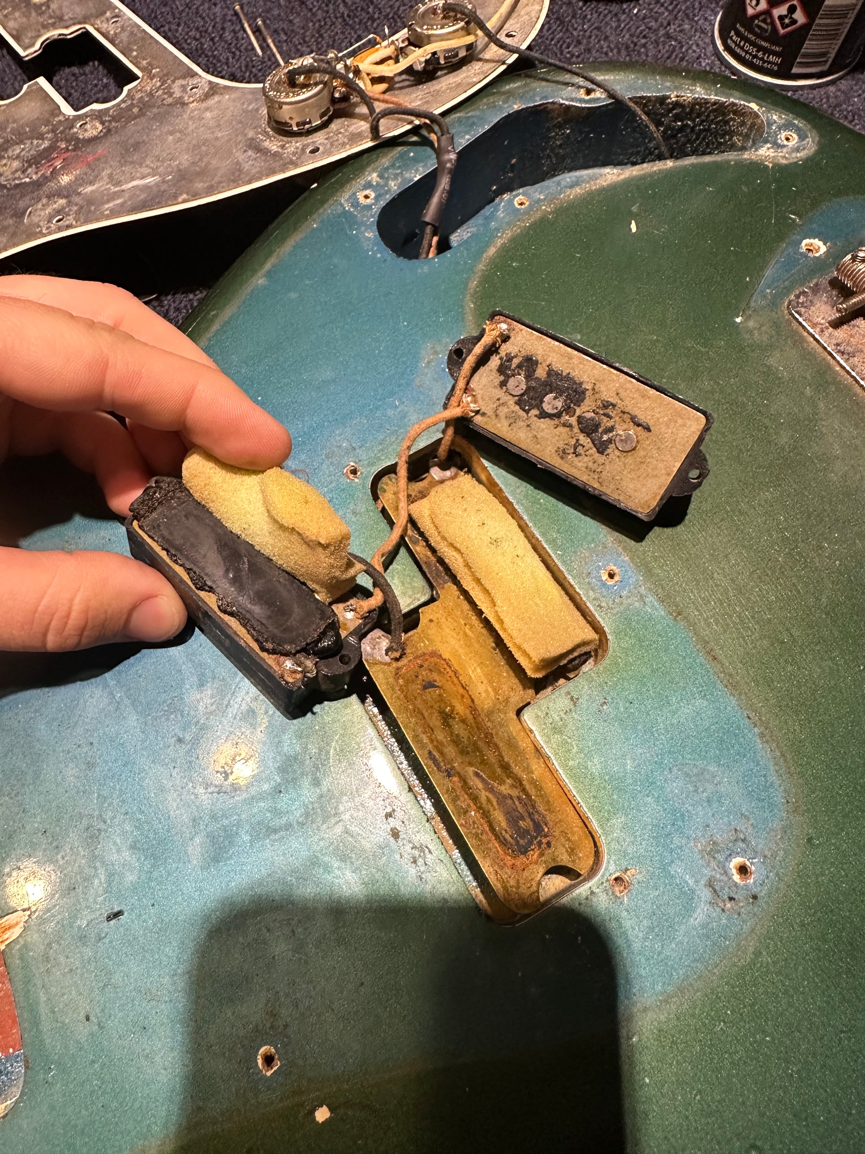 Fender Precision Bass Lake Placid Blue 1965 Bass Guitars / 4-String