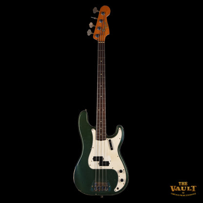 Fender Precision Bass Lake Placid Blue 1965 Bass Guitars / 4-String